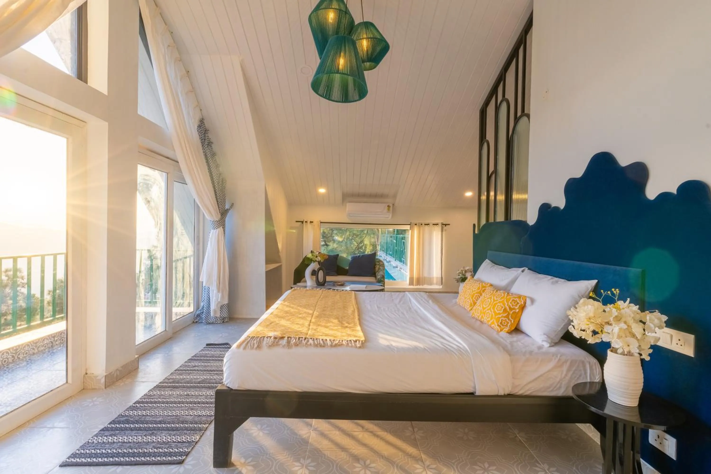 Bed in Seclude Kasauli, Himachal Pradesh