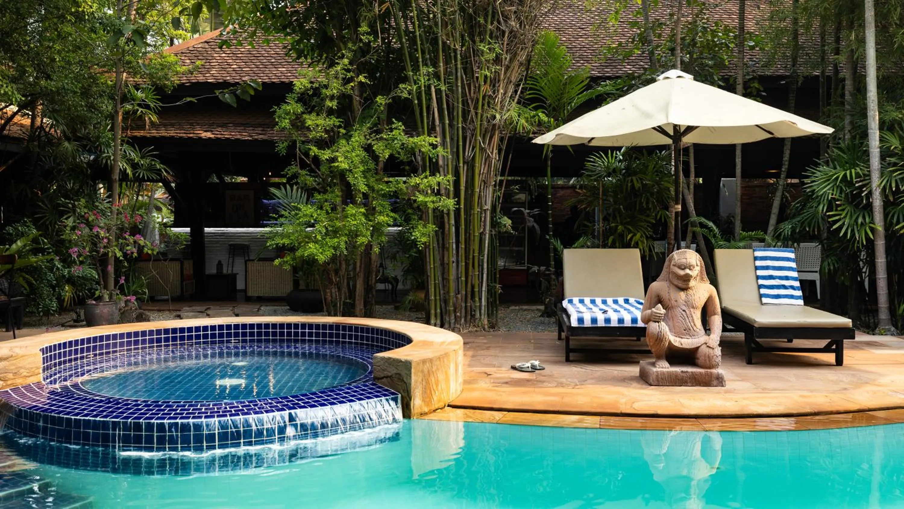 Lounge or bar in Pavillon Indochine Boutique - Hotel