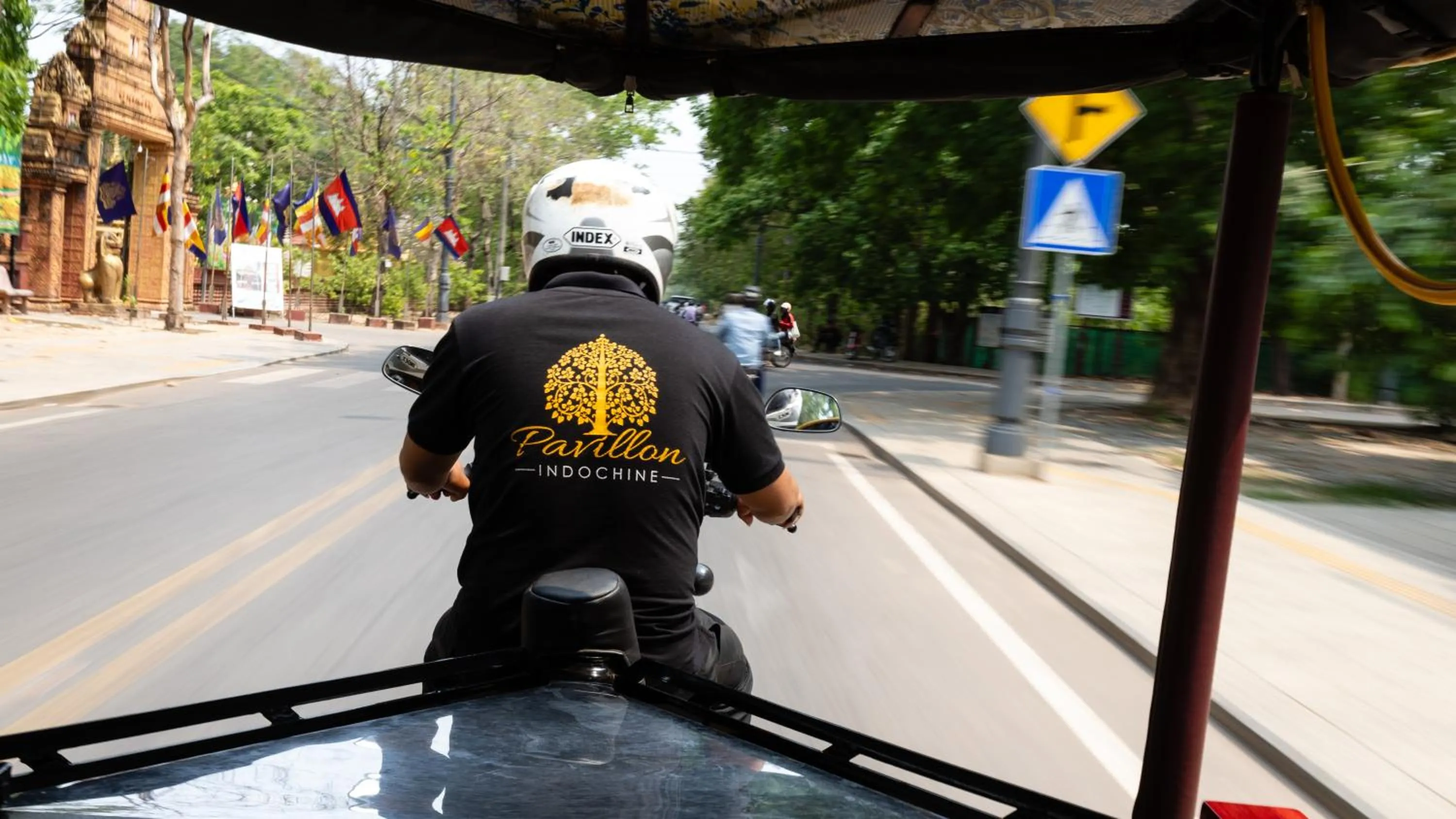 Staff in Pavillon Indochine Boutique - Hotel