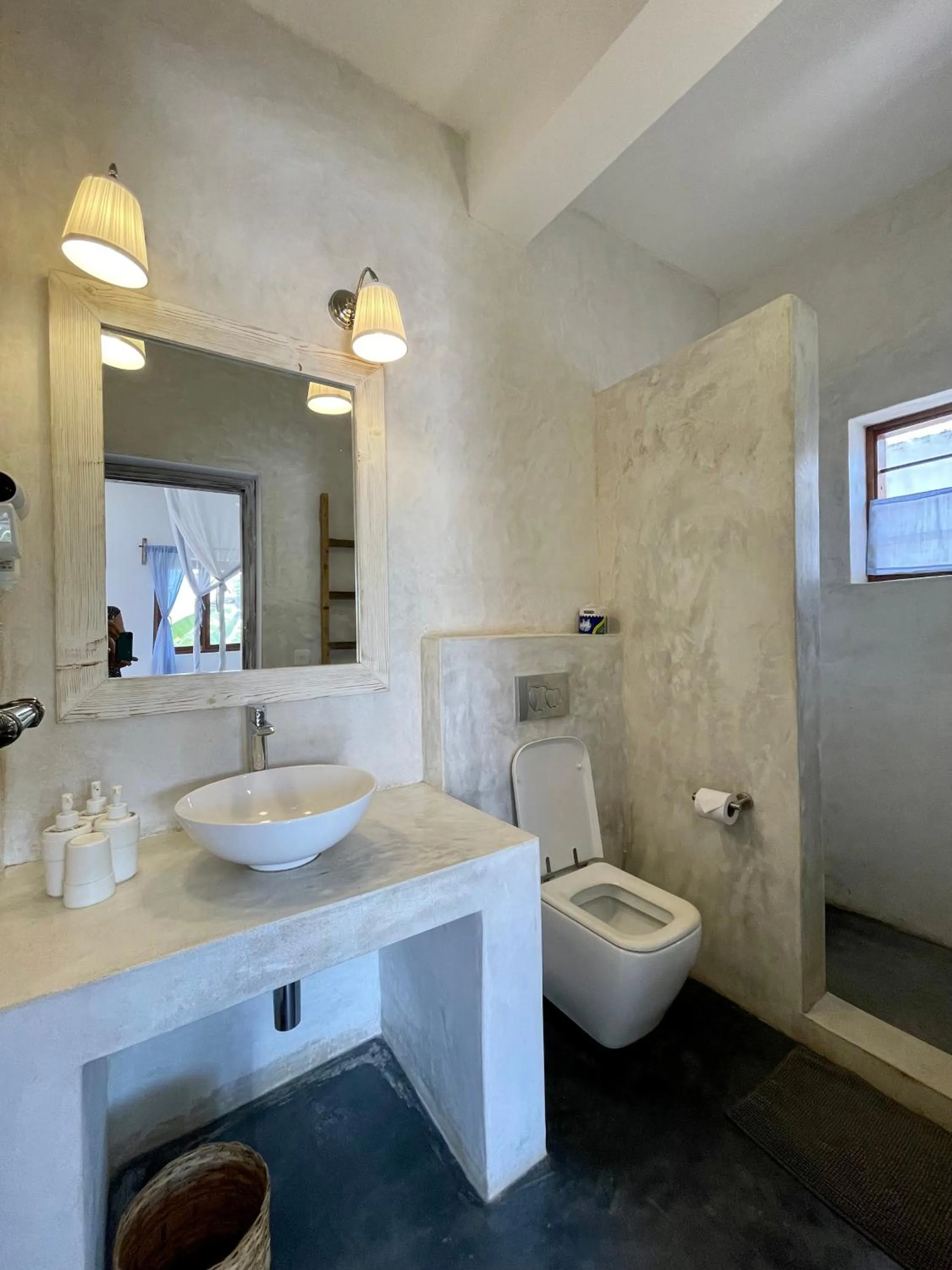 Toilet in Villa Huruma