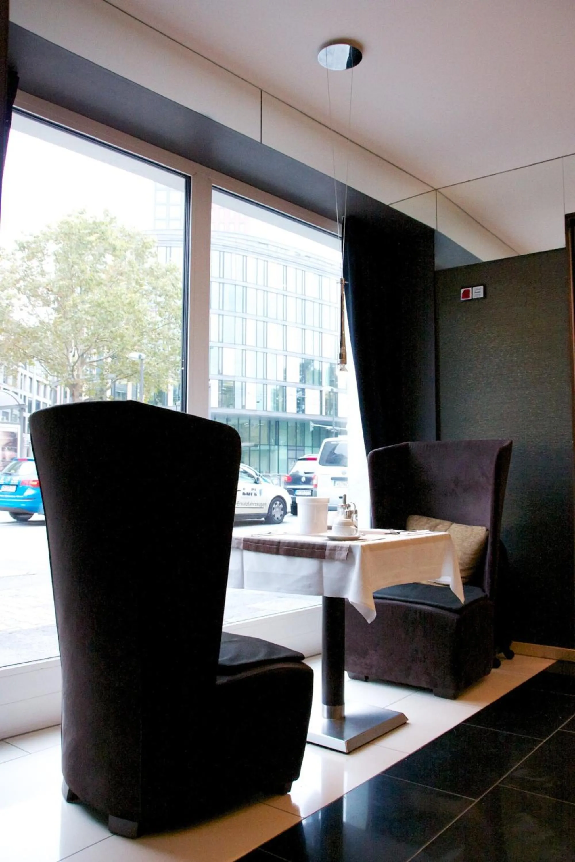 Restaurant/places to eat in Europa Style