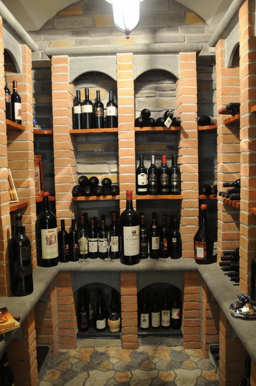 Area and facilities in Hotel Kiris