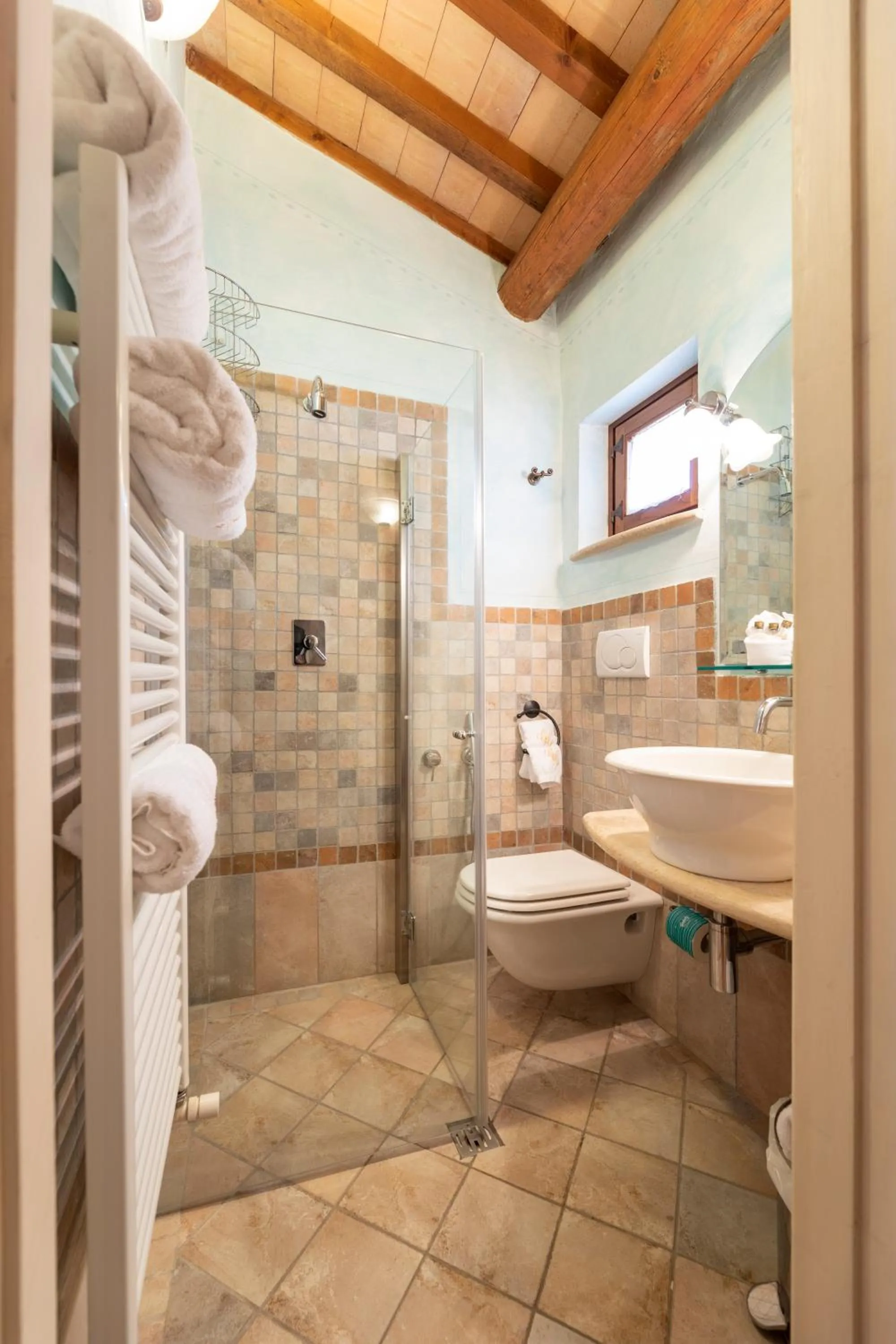 Bathroom in Torre Del Nera Albergo diffuso & Spa