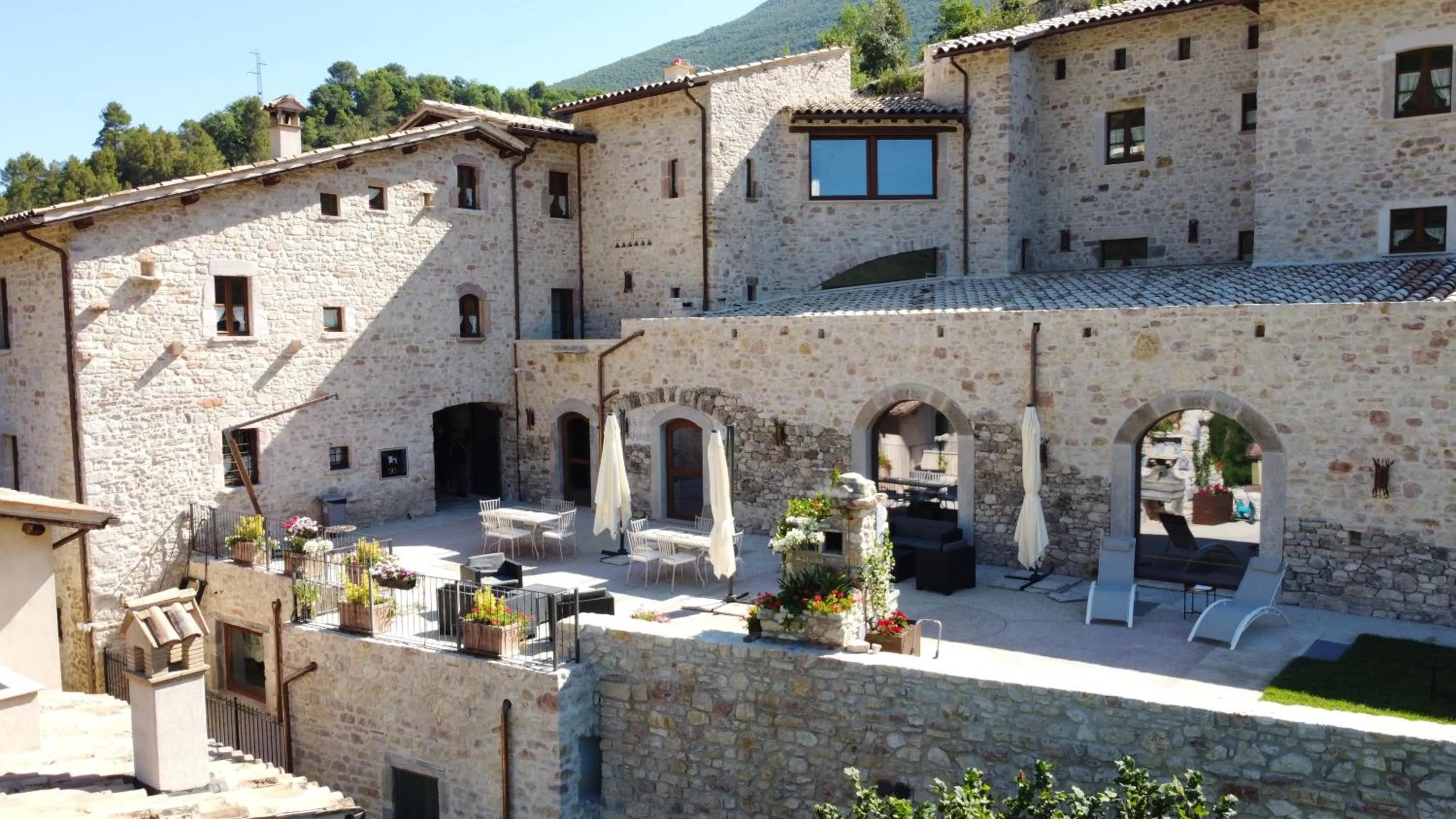 Property building in Torre Del Nera Albergo diffuso & Spa