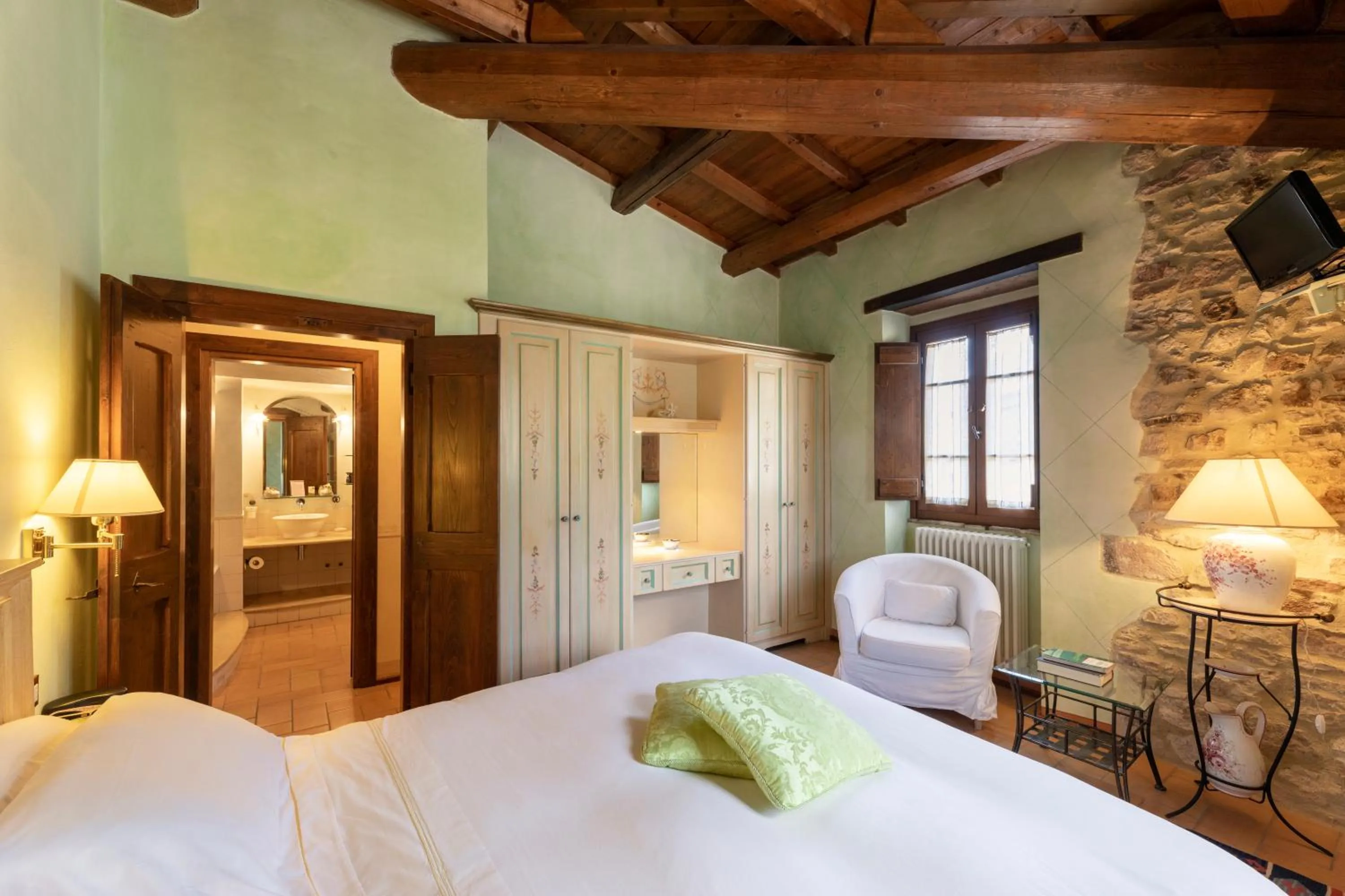Bedroom, Bed in Torre Del Nera Albergo diffuso & Spa