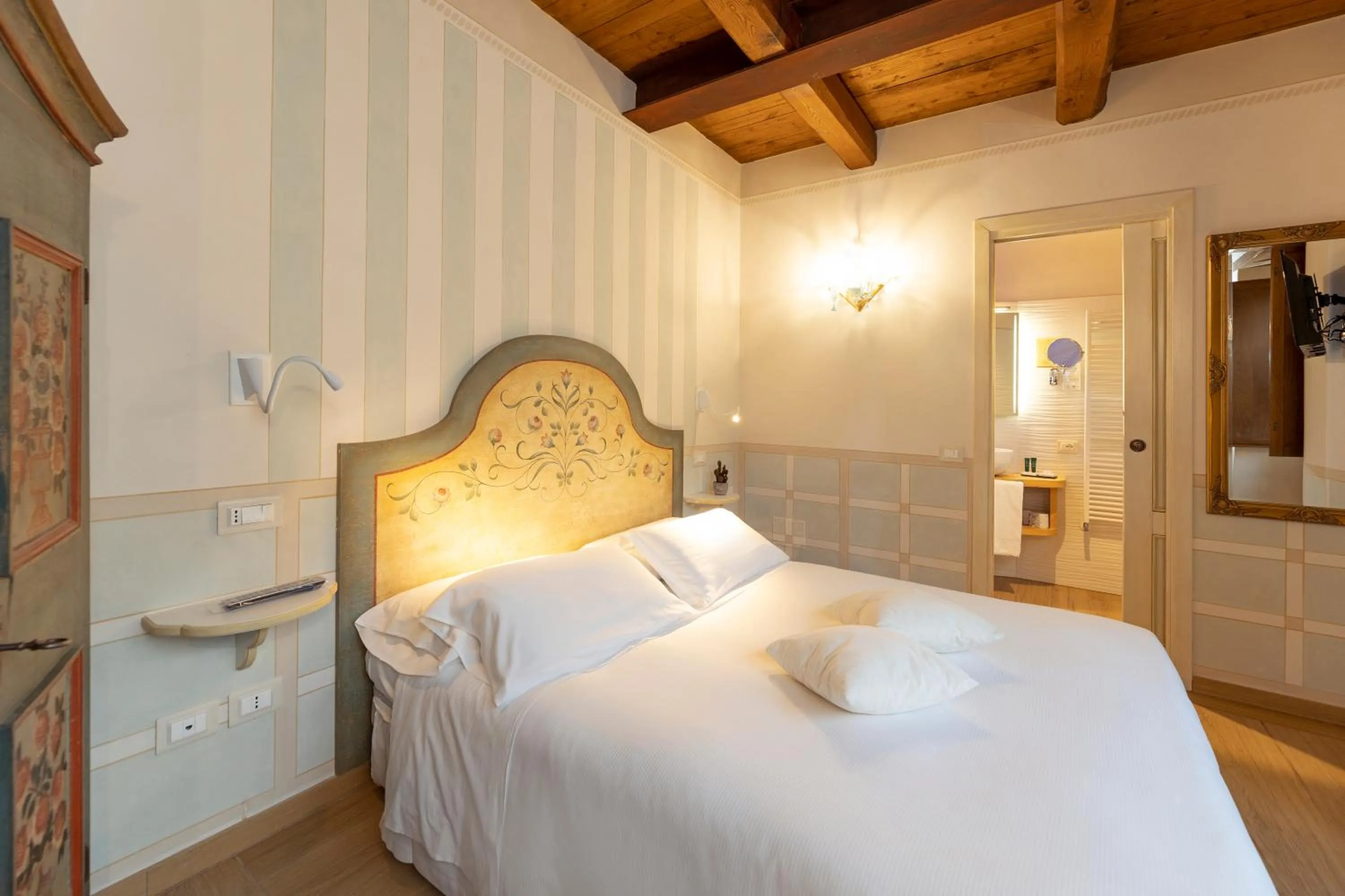 Bedroom, Bed in Torre Del Nera Albergo diffuso & Spa