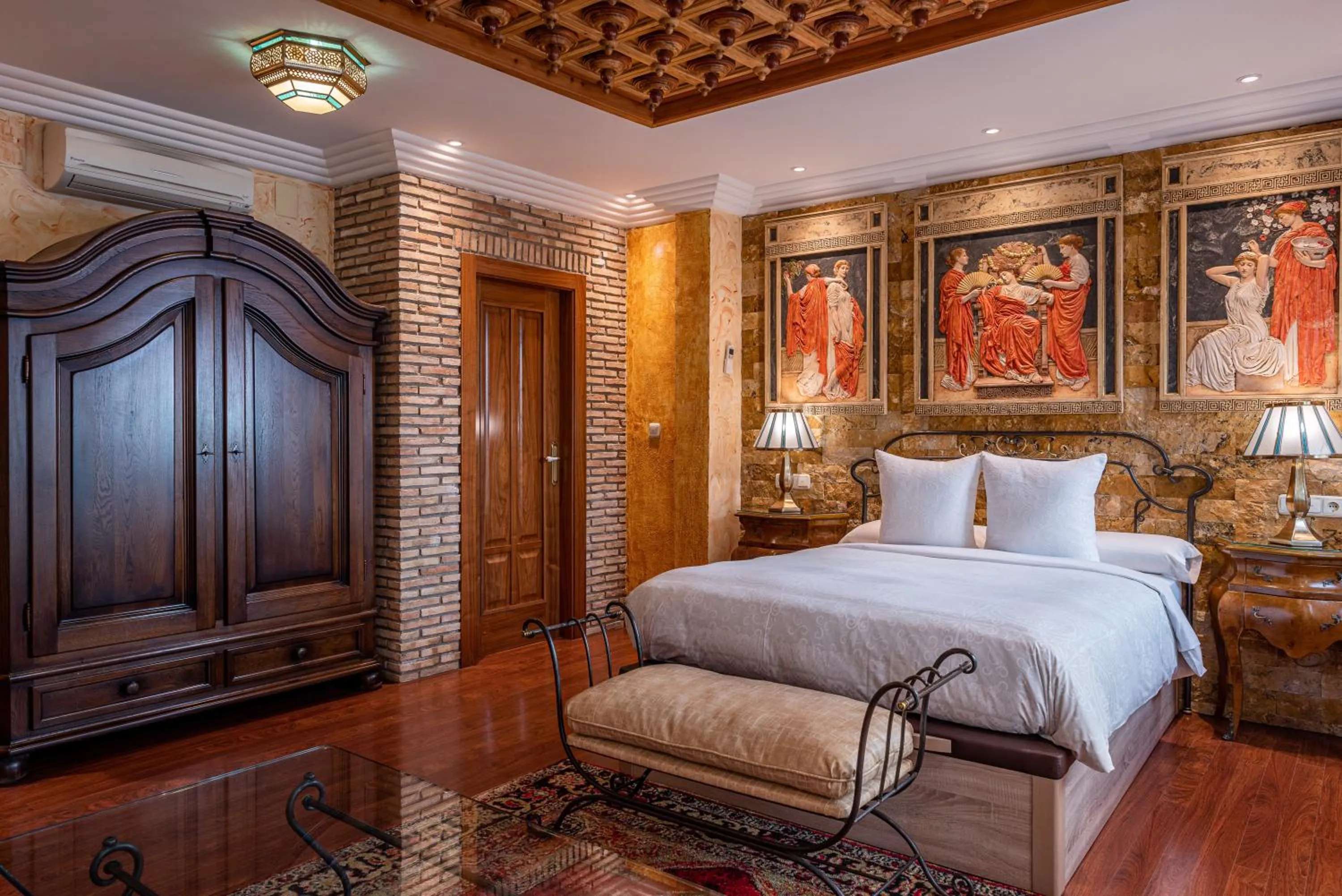 Photo of the whole room, Bed in Casa de Reyes