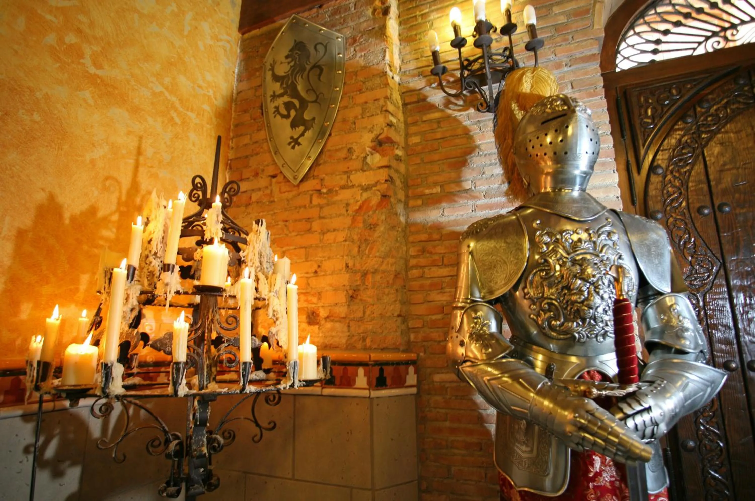 Decorative detail in Casa de Reyes