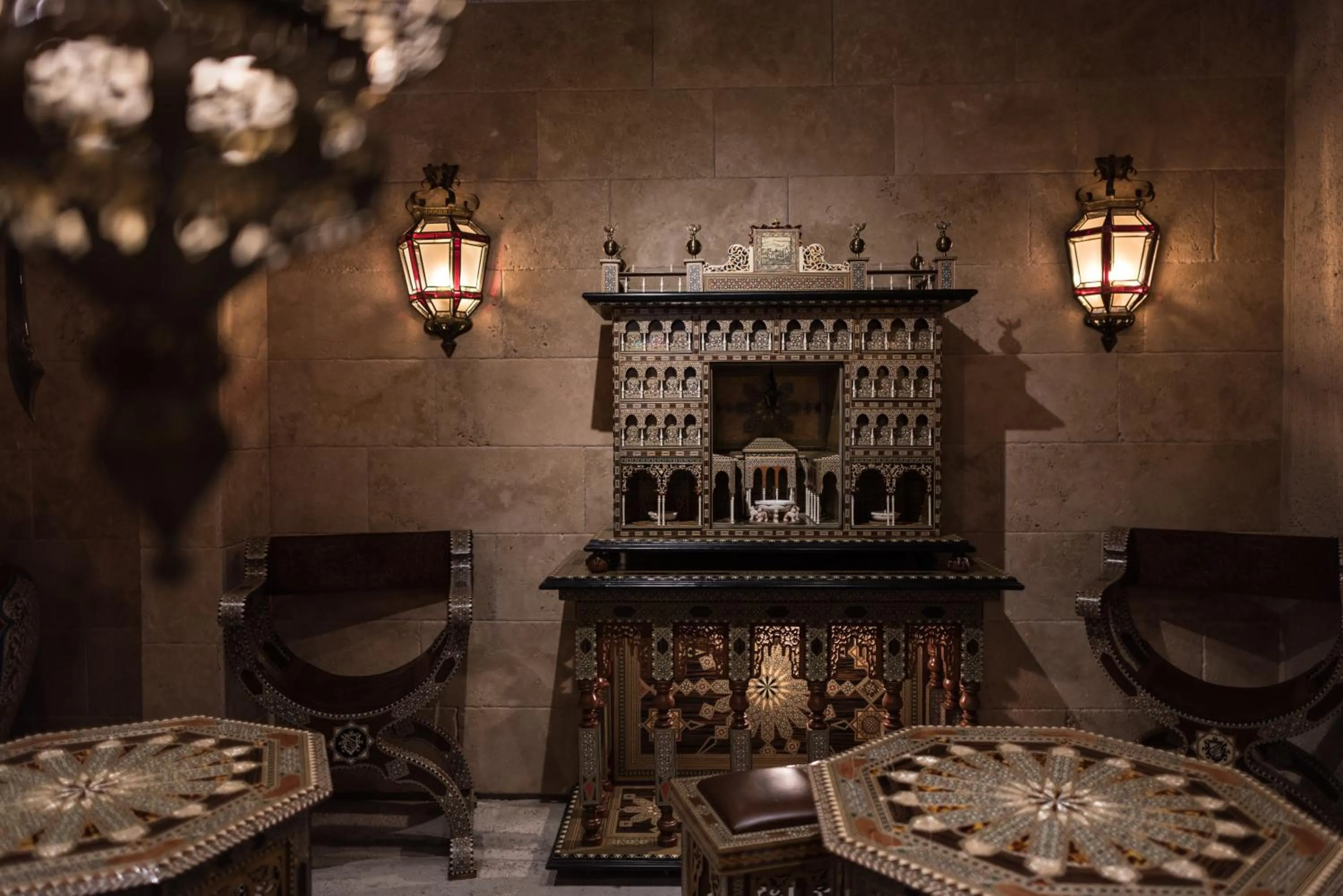 Decorative detail in Casa de Reyes