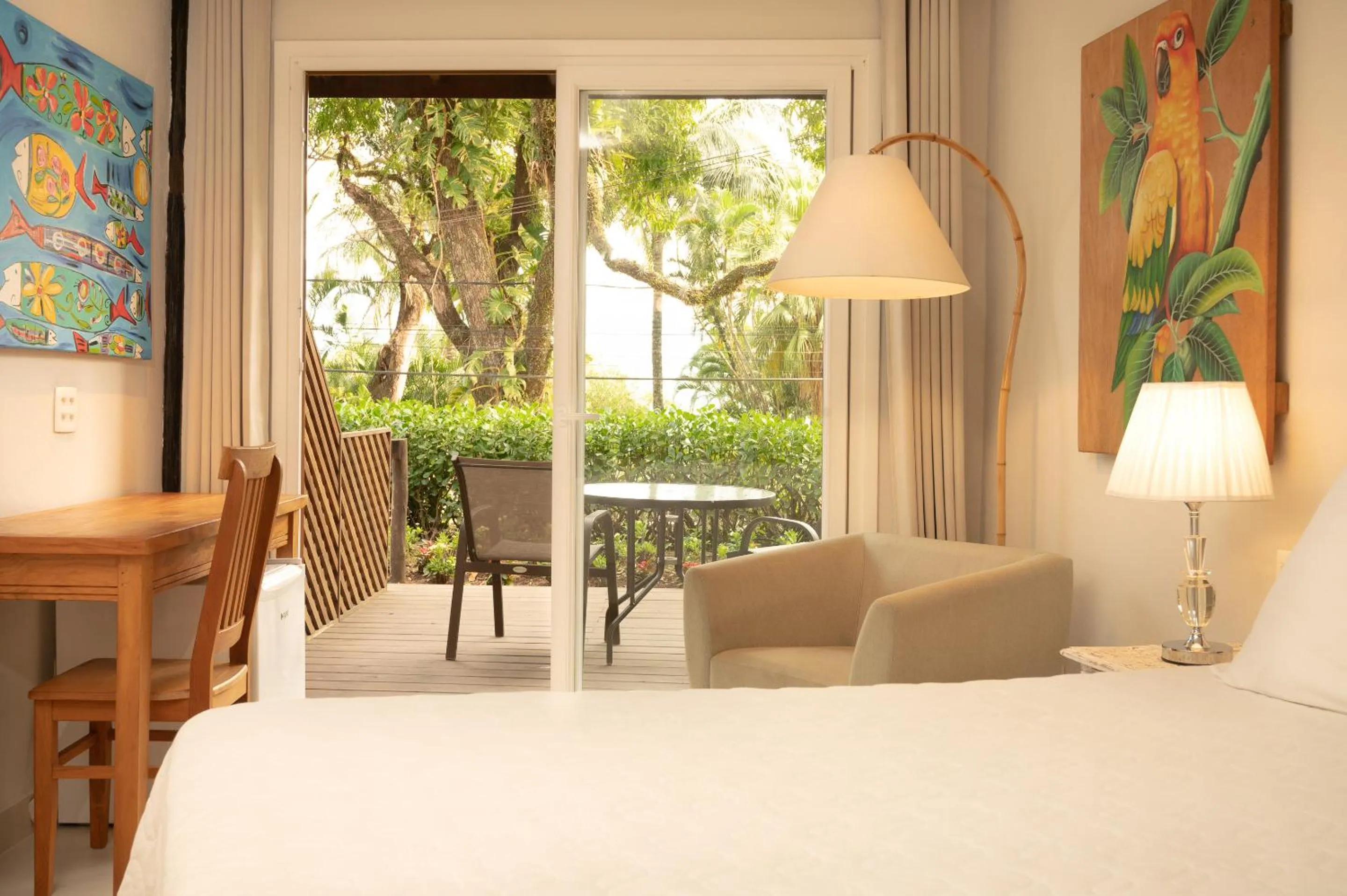 View (from property/room), Bed in Porto Pacuíba Hotel