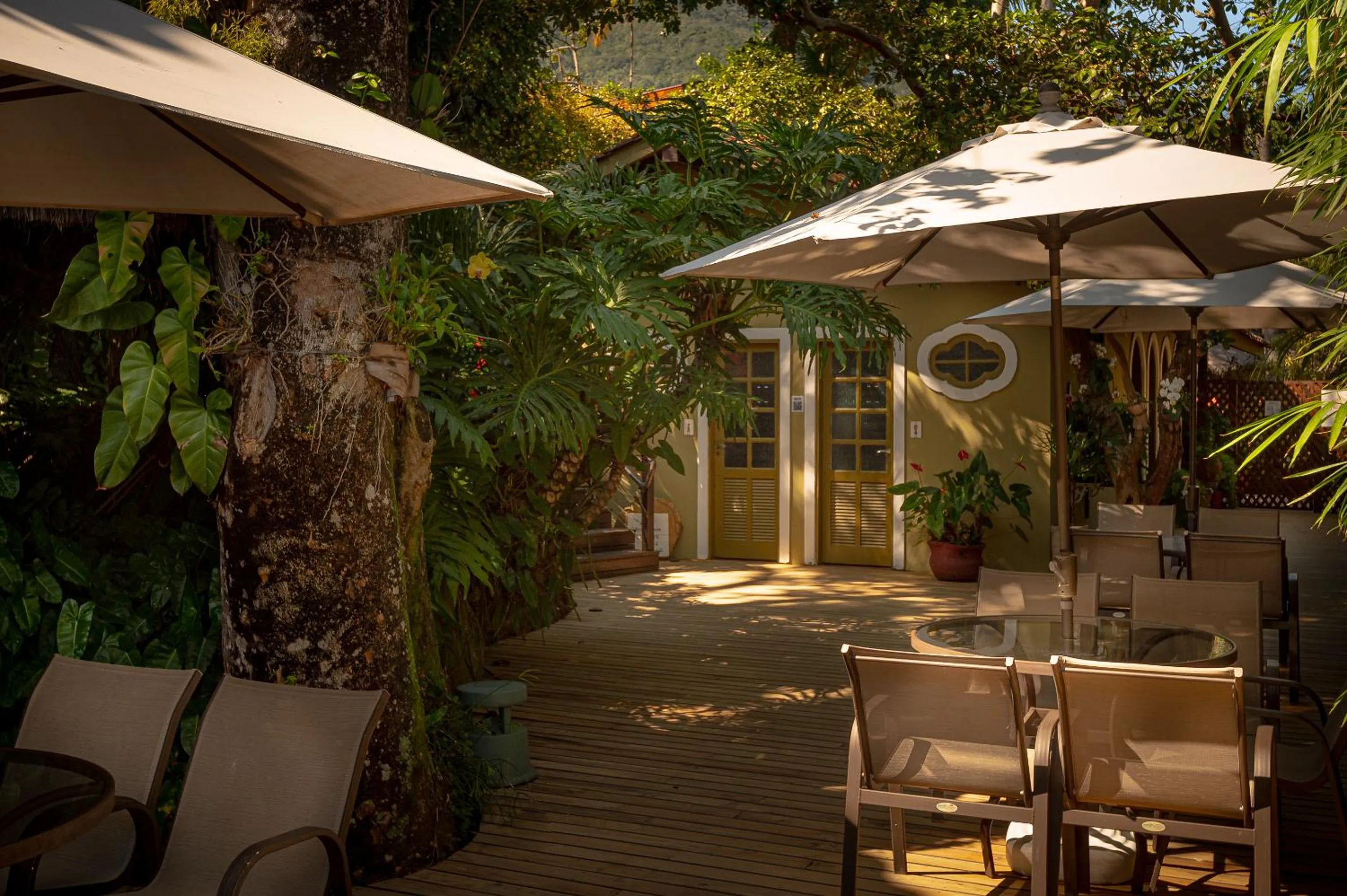 Garden in Porto Pacuíba Hotel