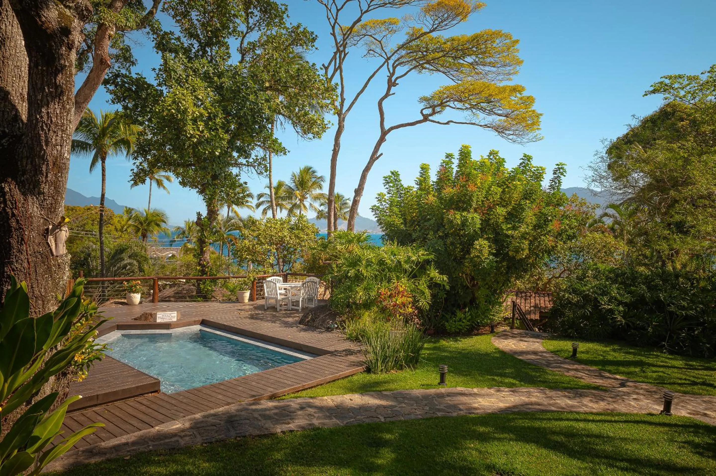 Garden in Porto Pacuíba Hotel