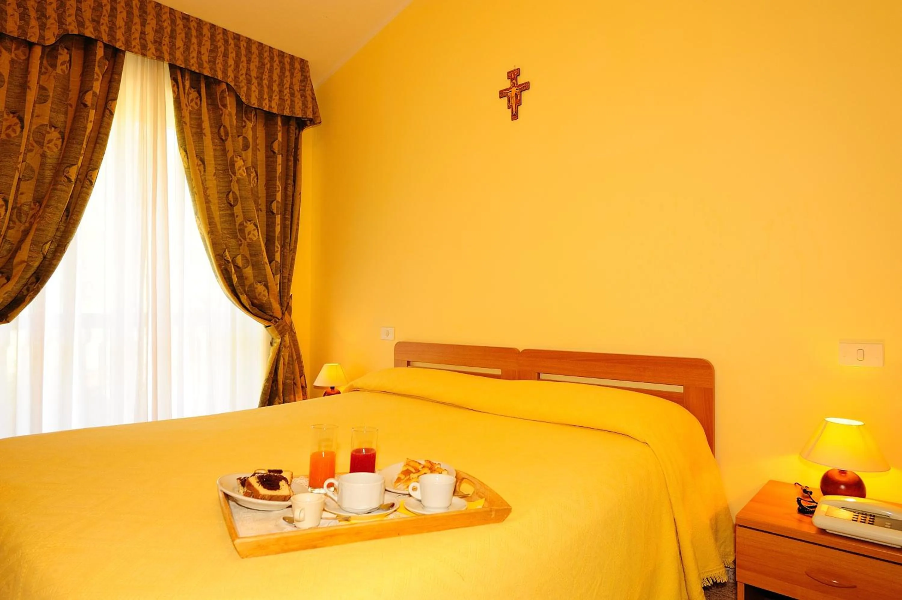 Breakfast, Bed in Colle Degli Olivi snc