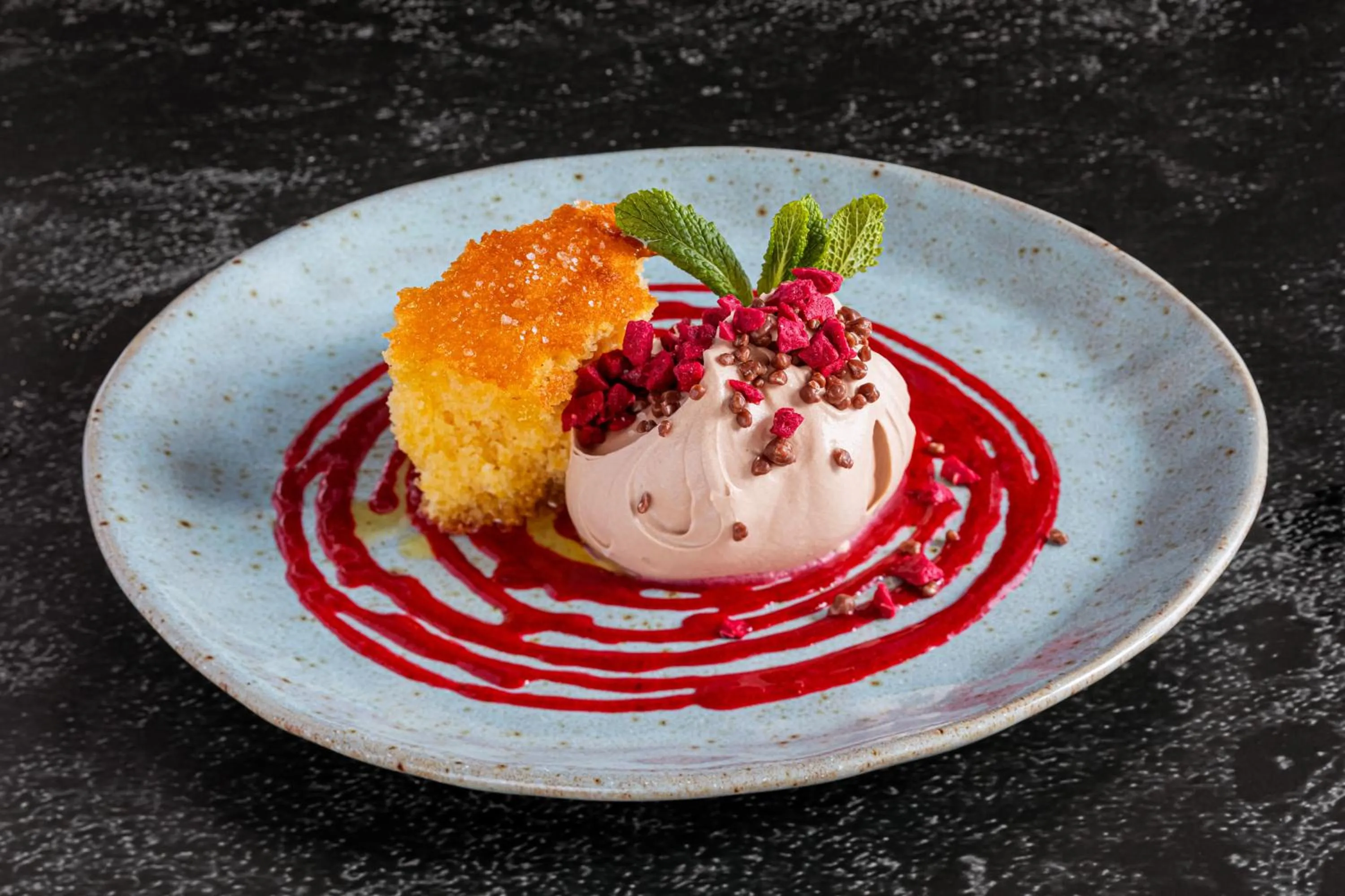 Restaurant/places to eat in Hotel Berg by Keflavik Airport