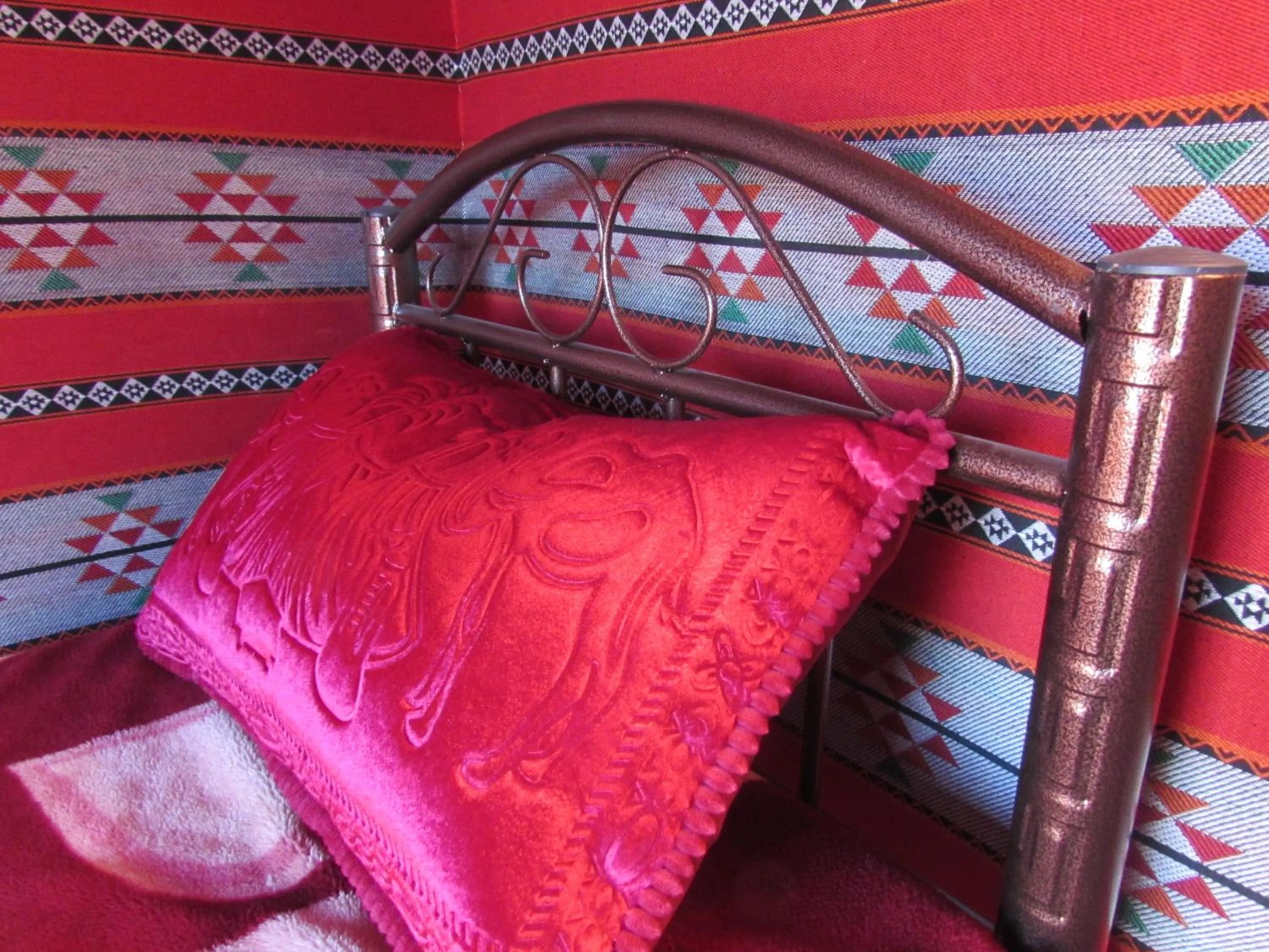 Decorative detail, Bed in Desert Moon Camp