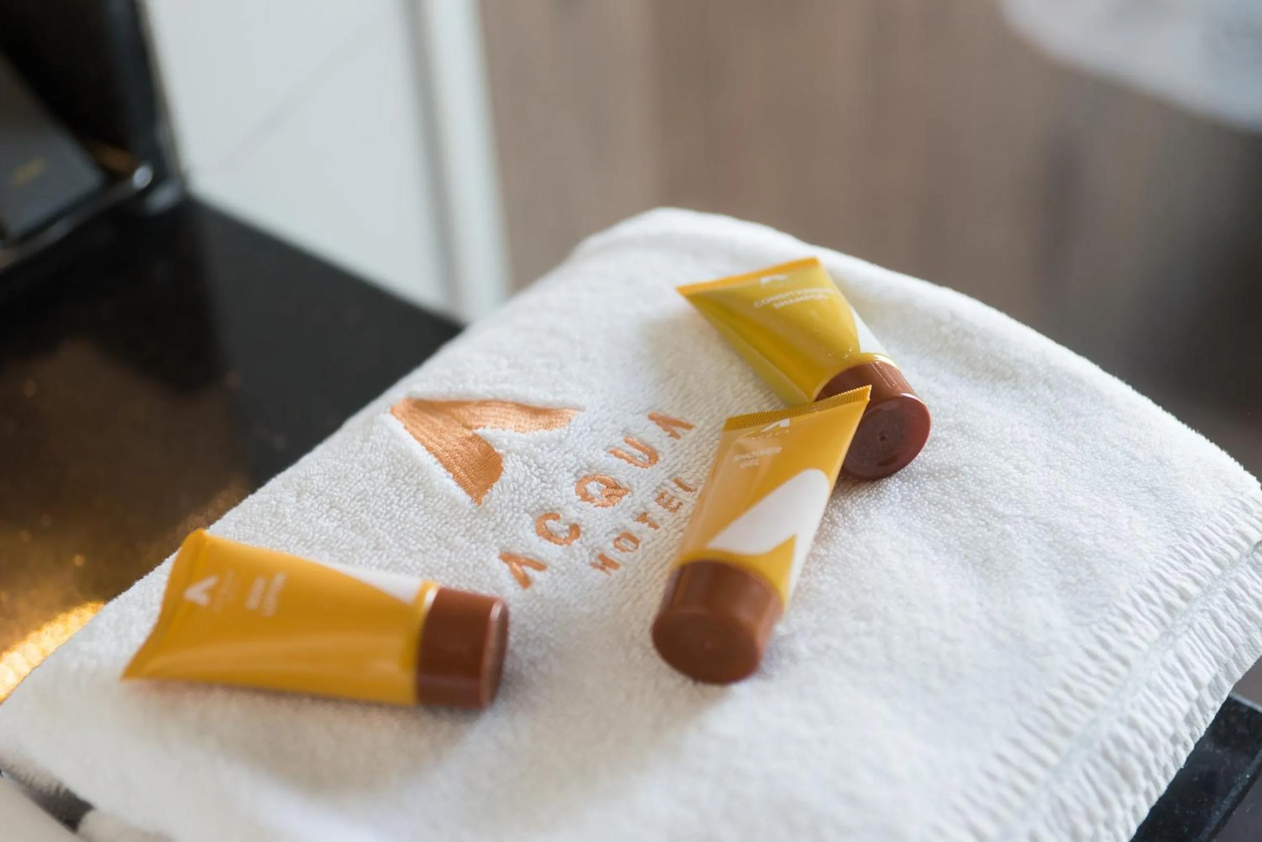 Shower in Acqua Hotel