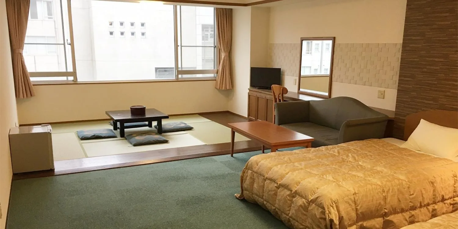 Room with Tatami Area - Non-Smoking in Itoen Hotel