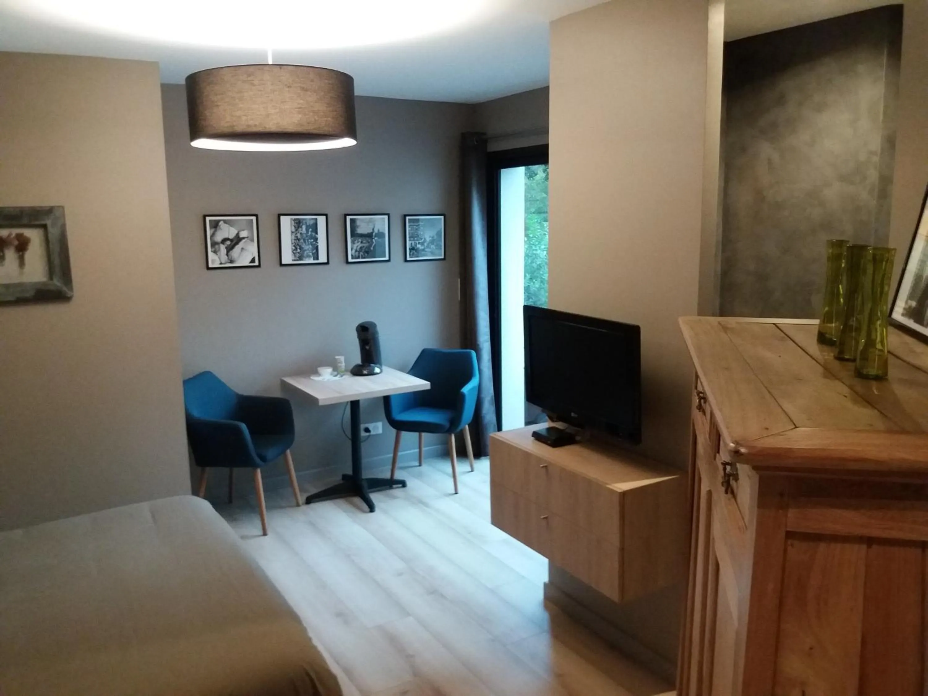 Bedroom in Le Clos des Barelles