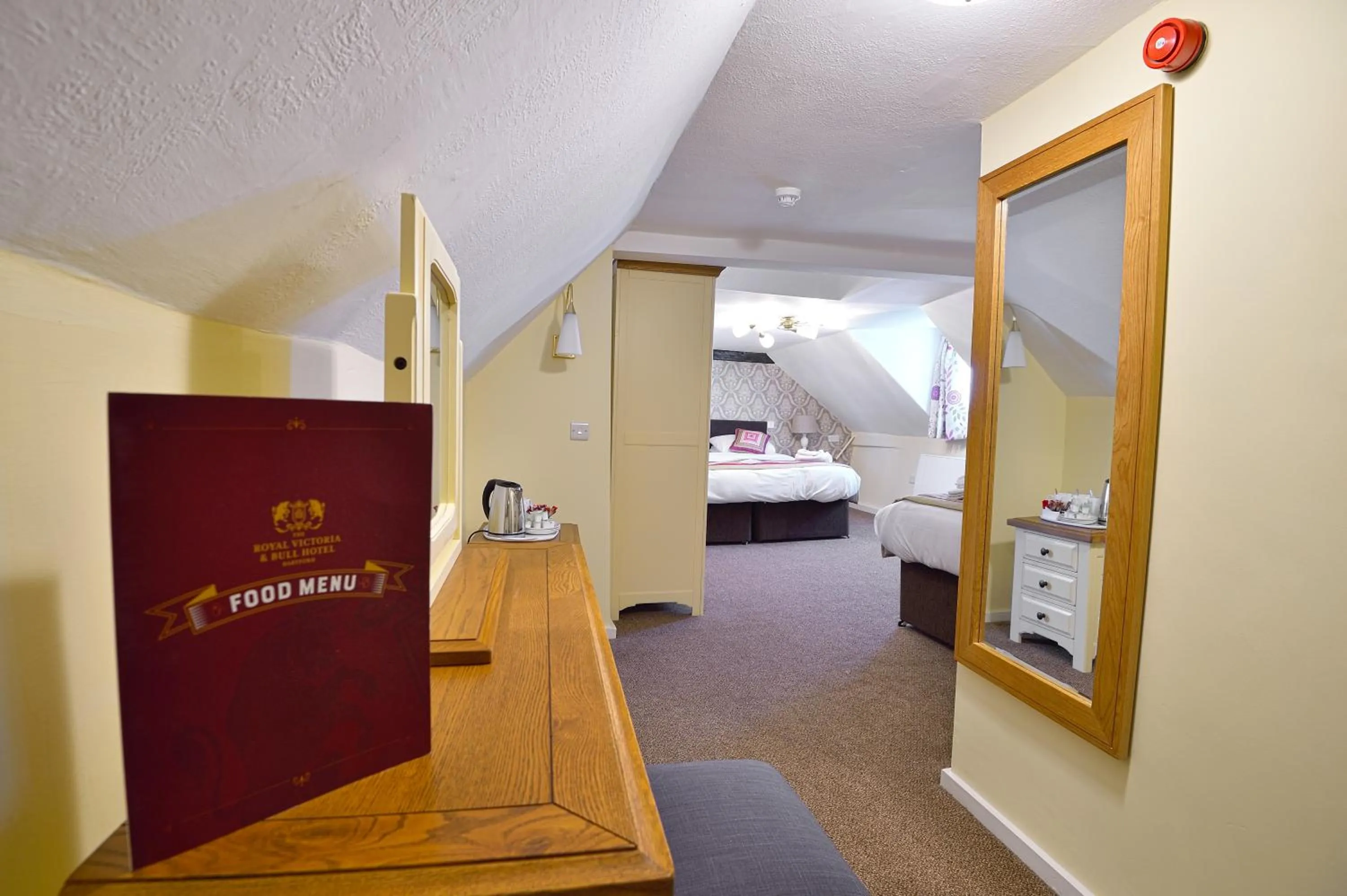 Photo of the whole room, Bed in The Royal Victoria and Bull Hotel