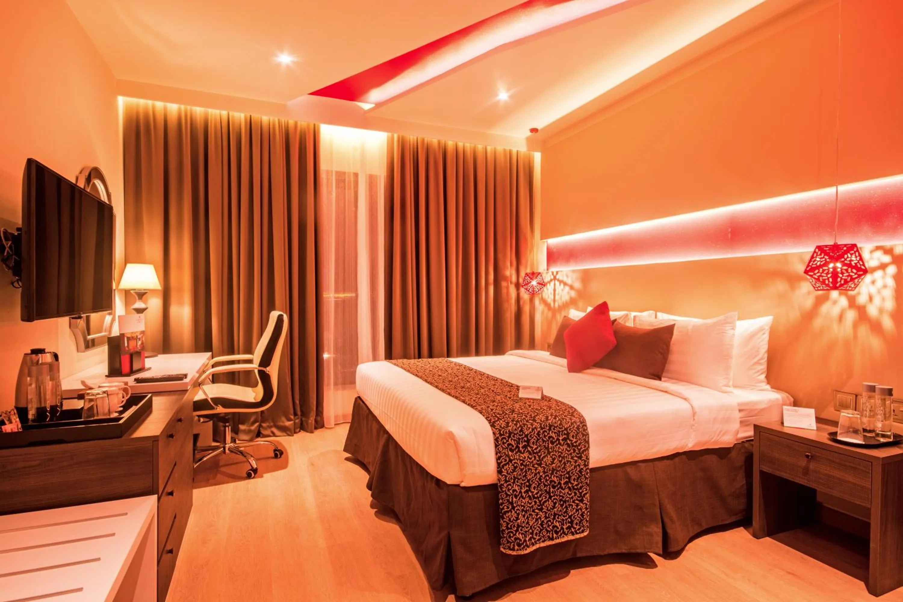 Bed in Carnelian Muscat - Airport Hotel