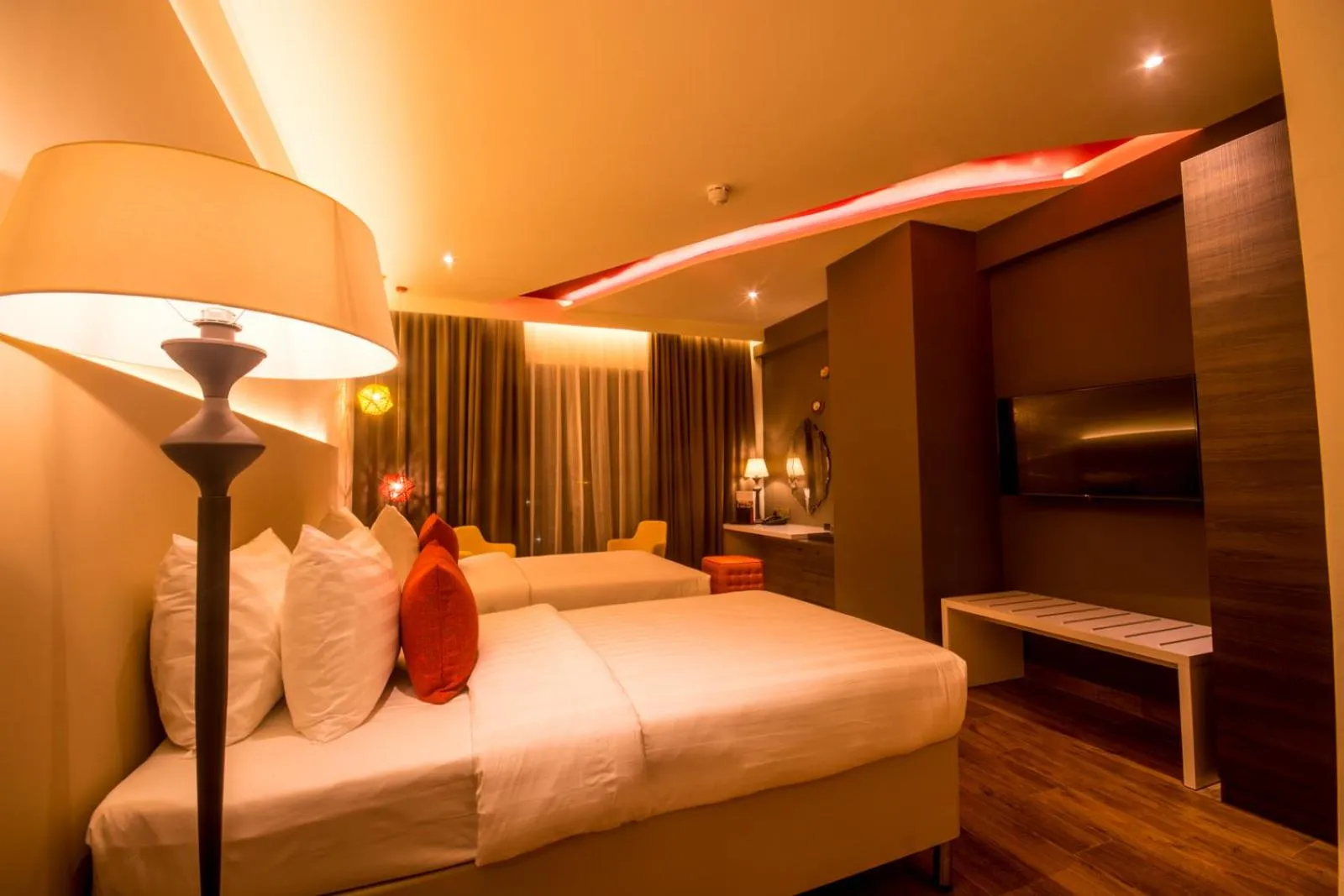 Bed in Carnelian Muscat - Airport Hotel