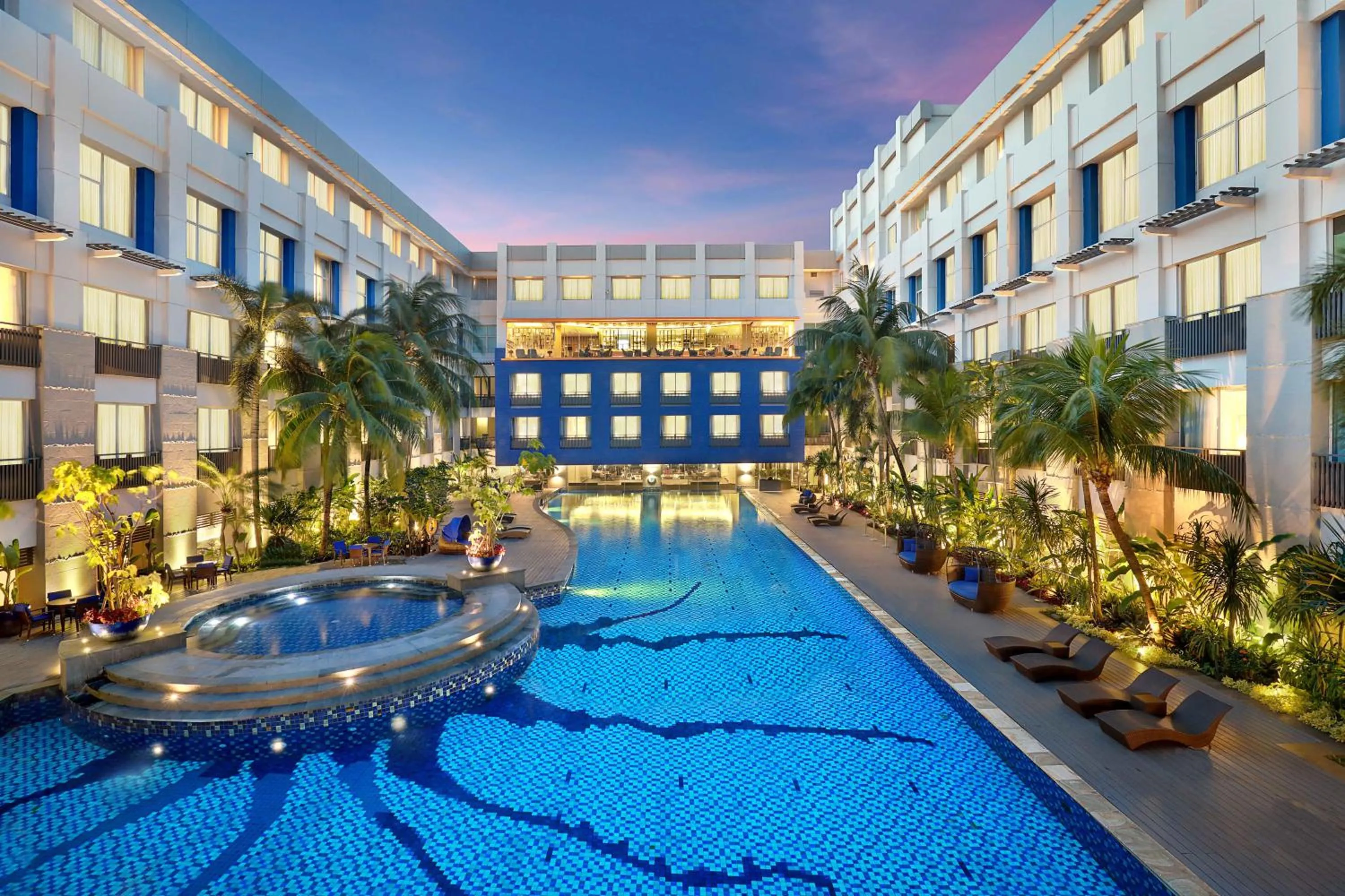 Swimming pool in Novotel Jakarta Mangga Dua Square