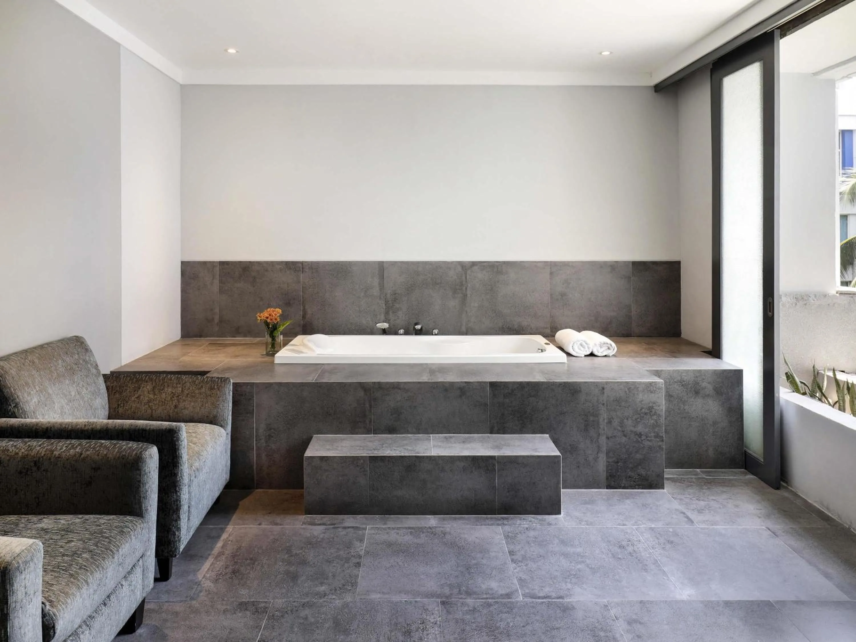 Bedroom, Bed in Novotel Jakarta Mangga Dua Square