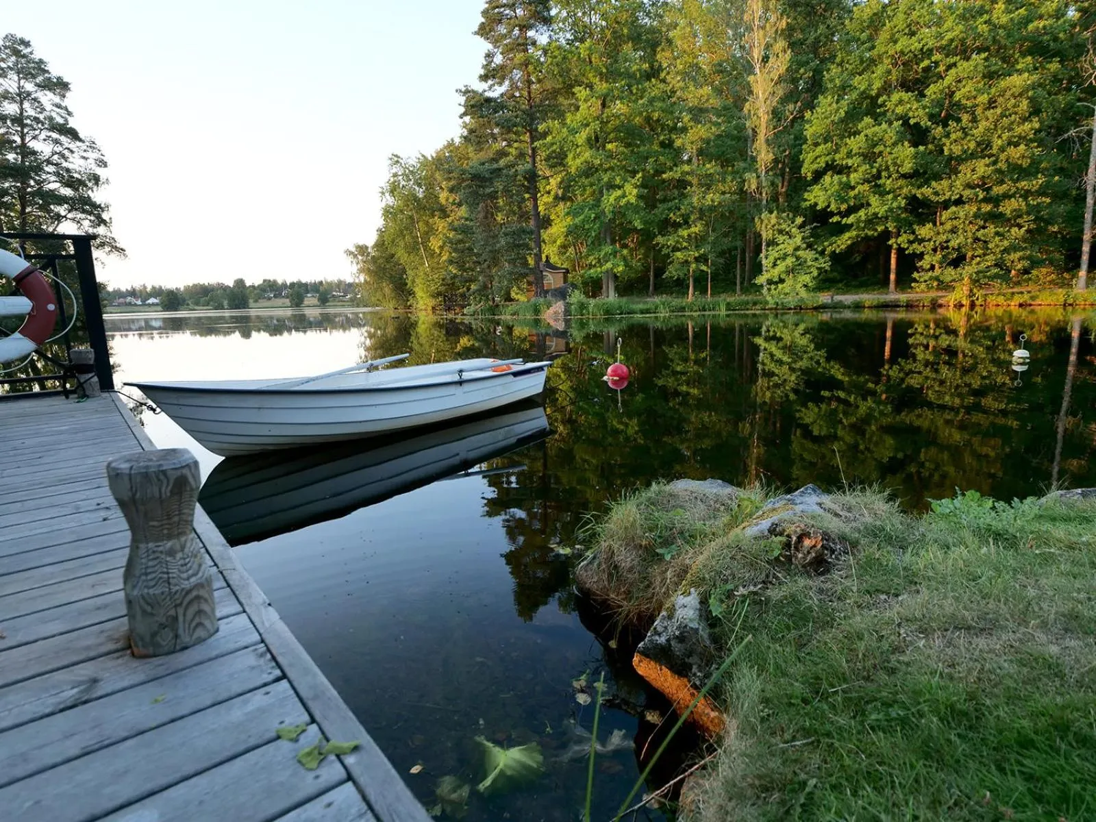 Lake view in Dufweholms Herrgård