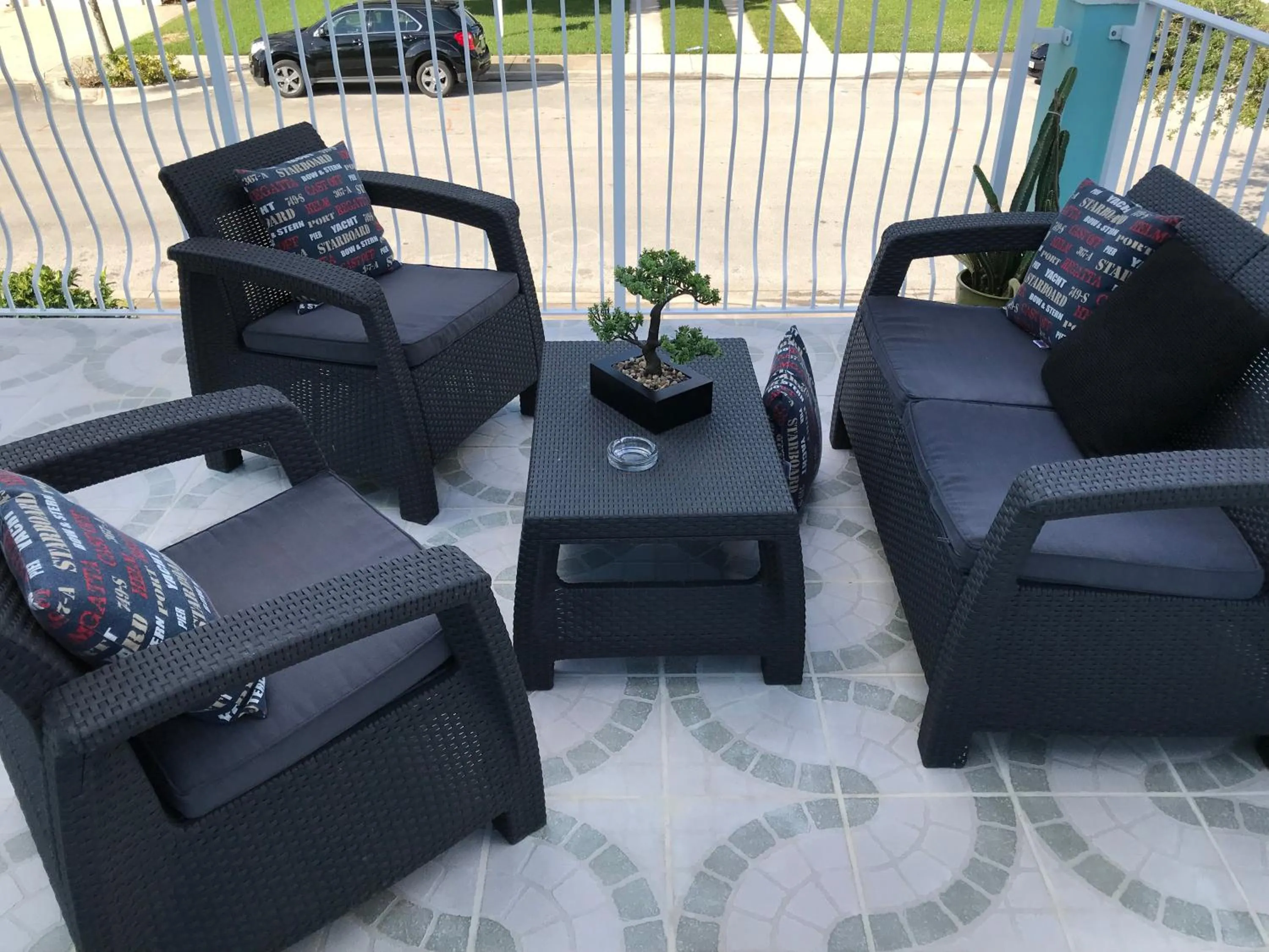 Balcony/Terrace in Blue House Miami