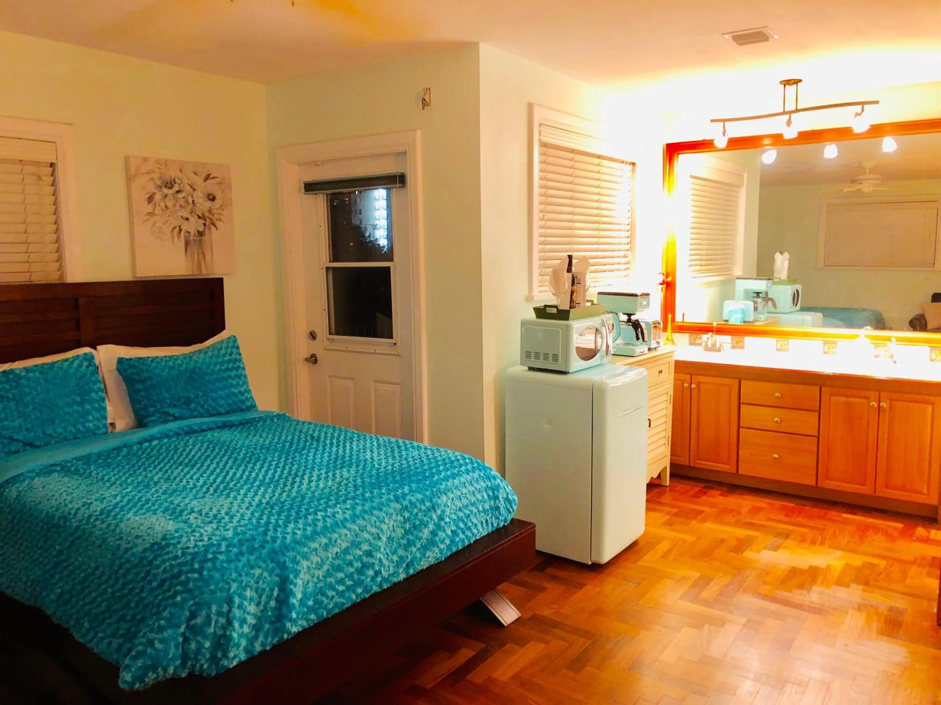 Bedroom, Bed in Blue House Miami