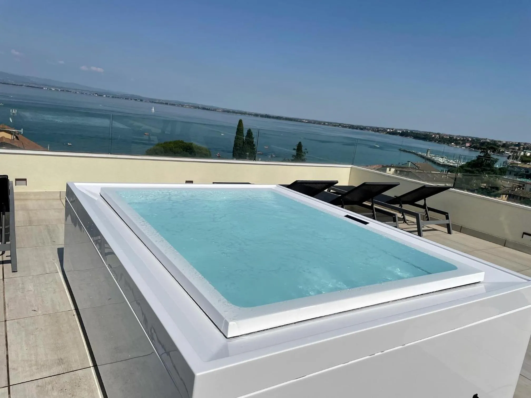 Hot Tub in Hotel Bonotto