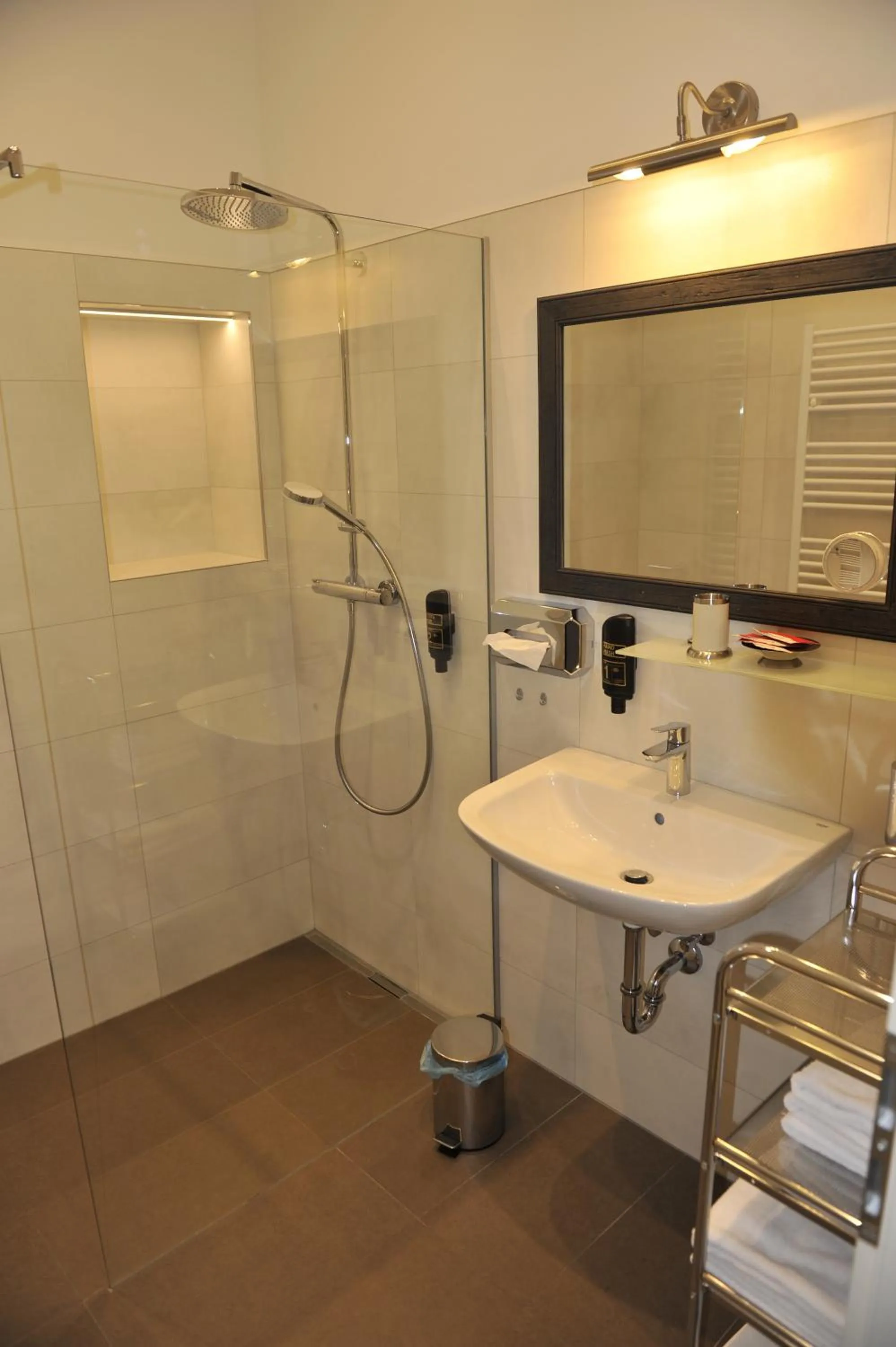 Bathroom in City Zimmer - Appartement Dina Mariner