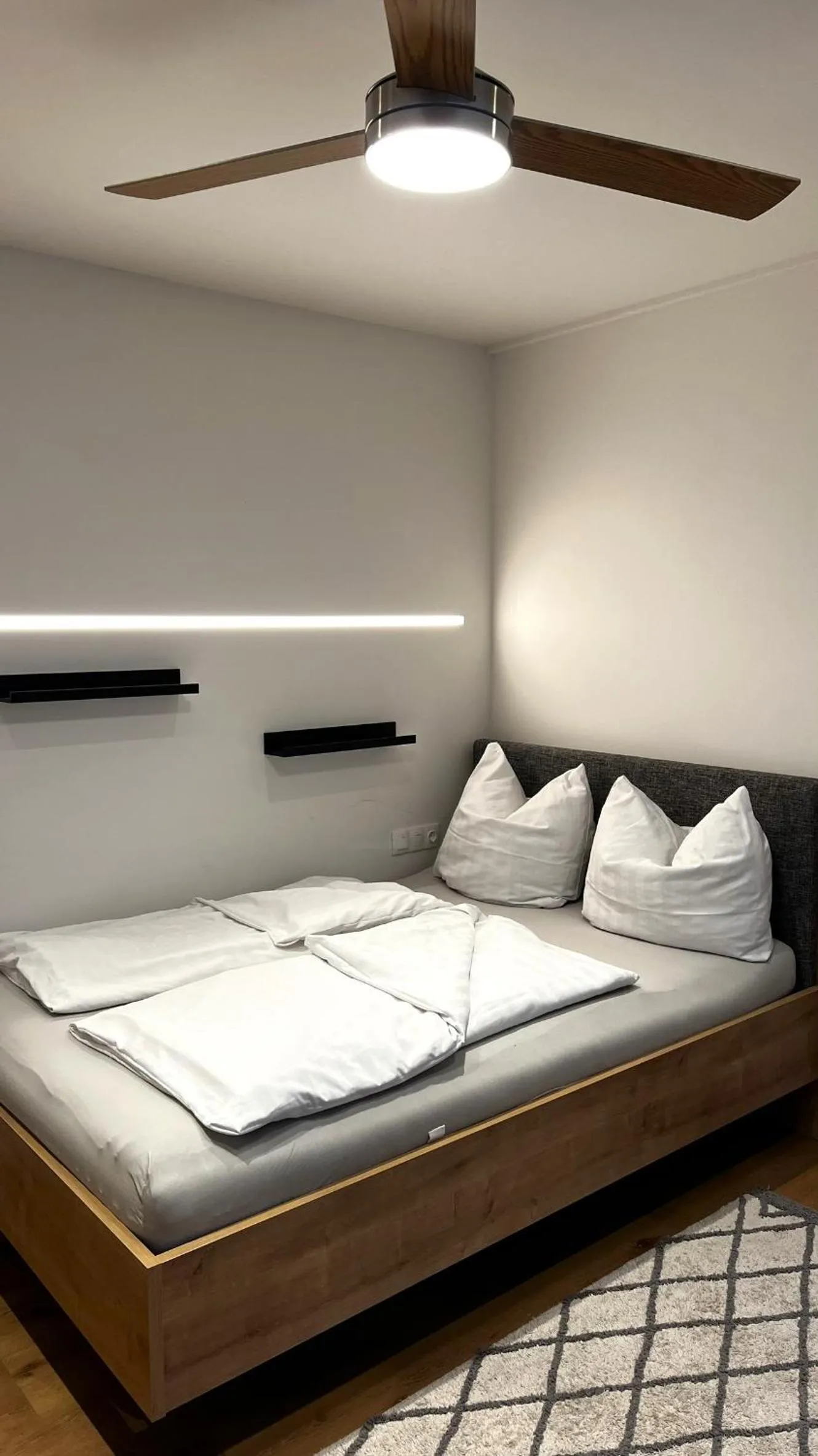 Bed in City Zimmer - Appartement Dina Mariner