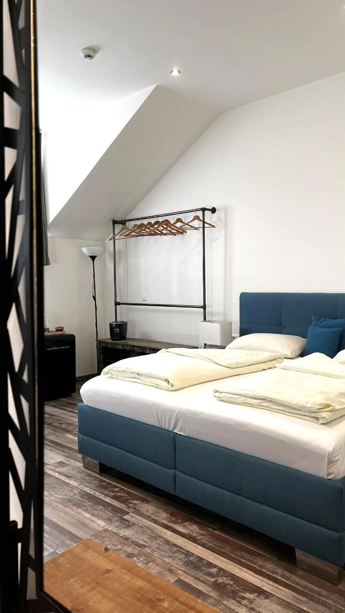 Bedroom, Bed in City Zimmer - Appartement Dina Mariner