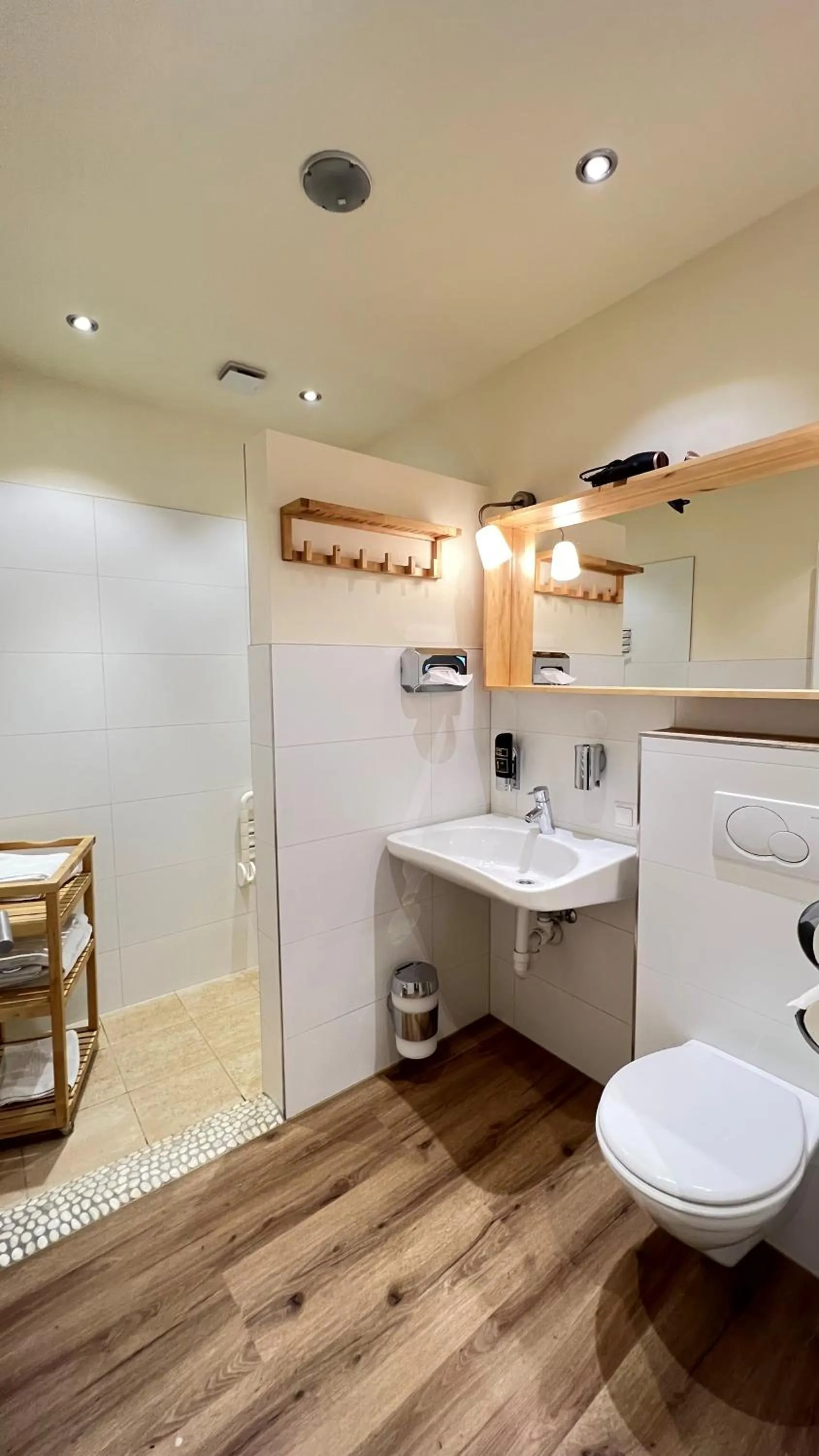 Bathroom in City Zimmer - Appartement Dina Mariner