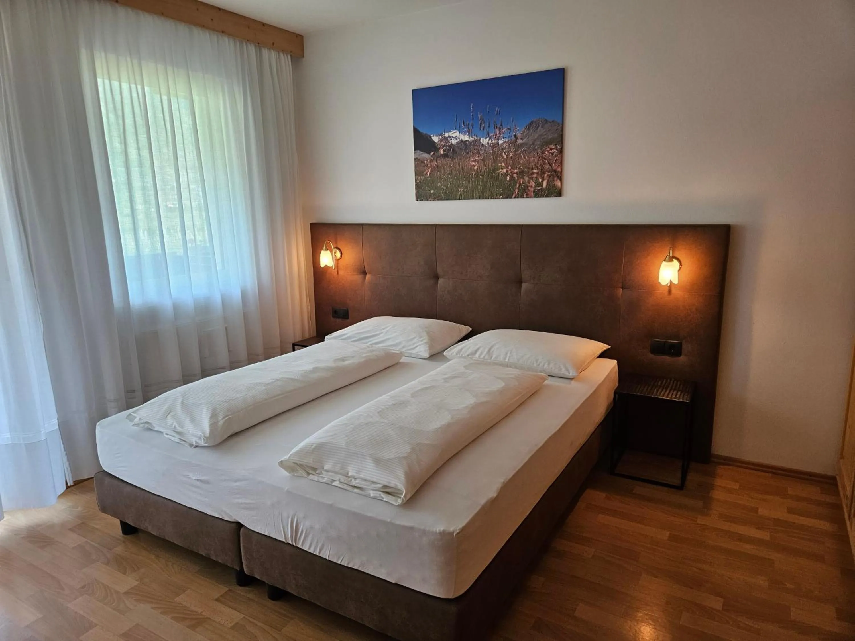 Photo of the whole room, Bed in Residence Obstgarten