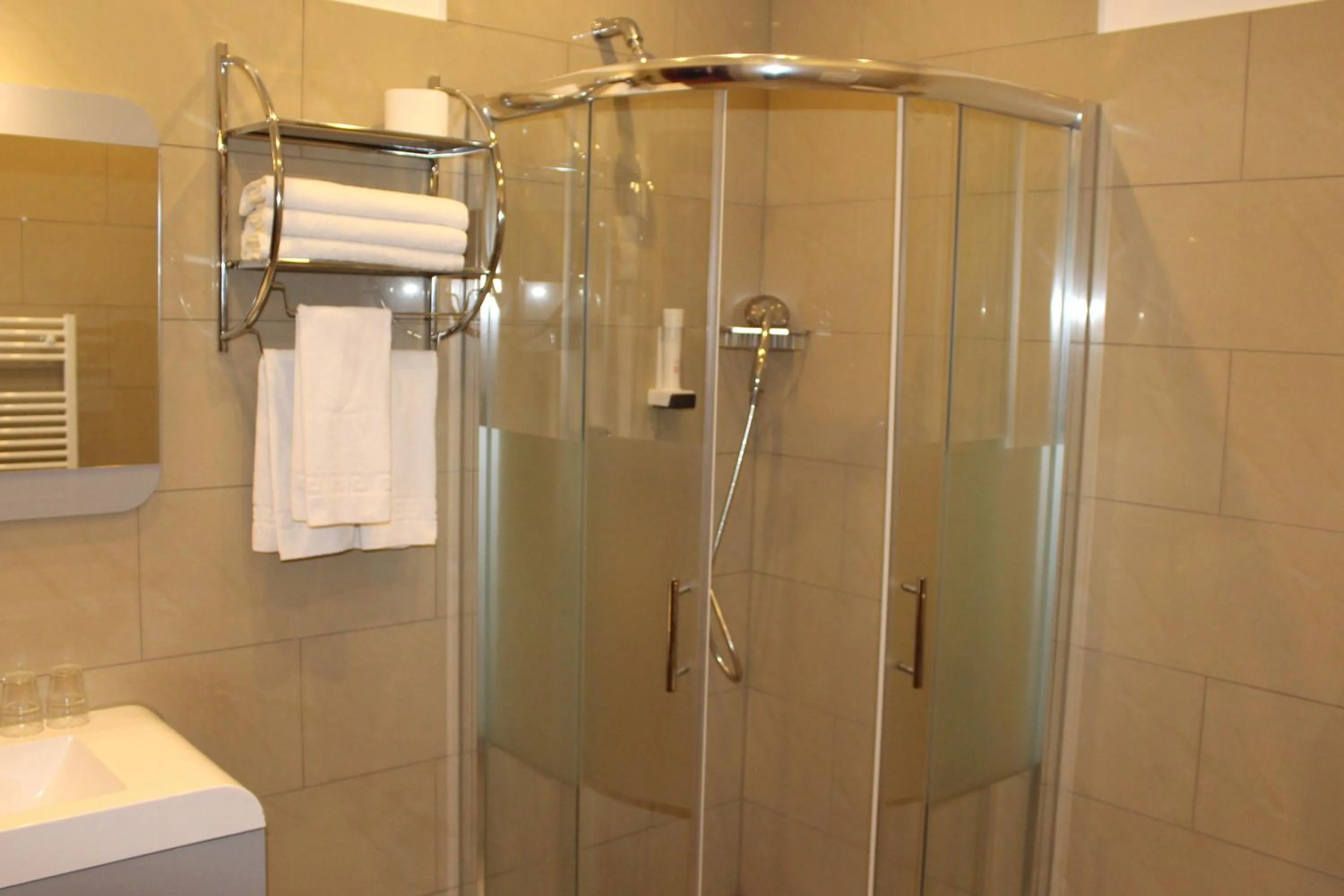 Bathroom in Hotel Atlas Sport