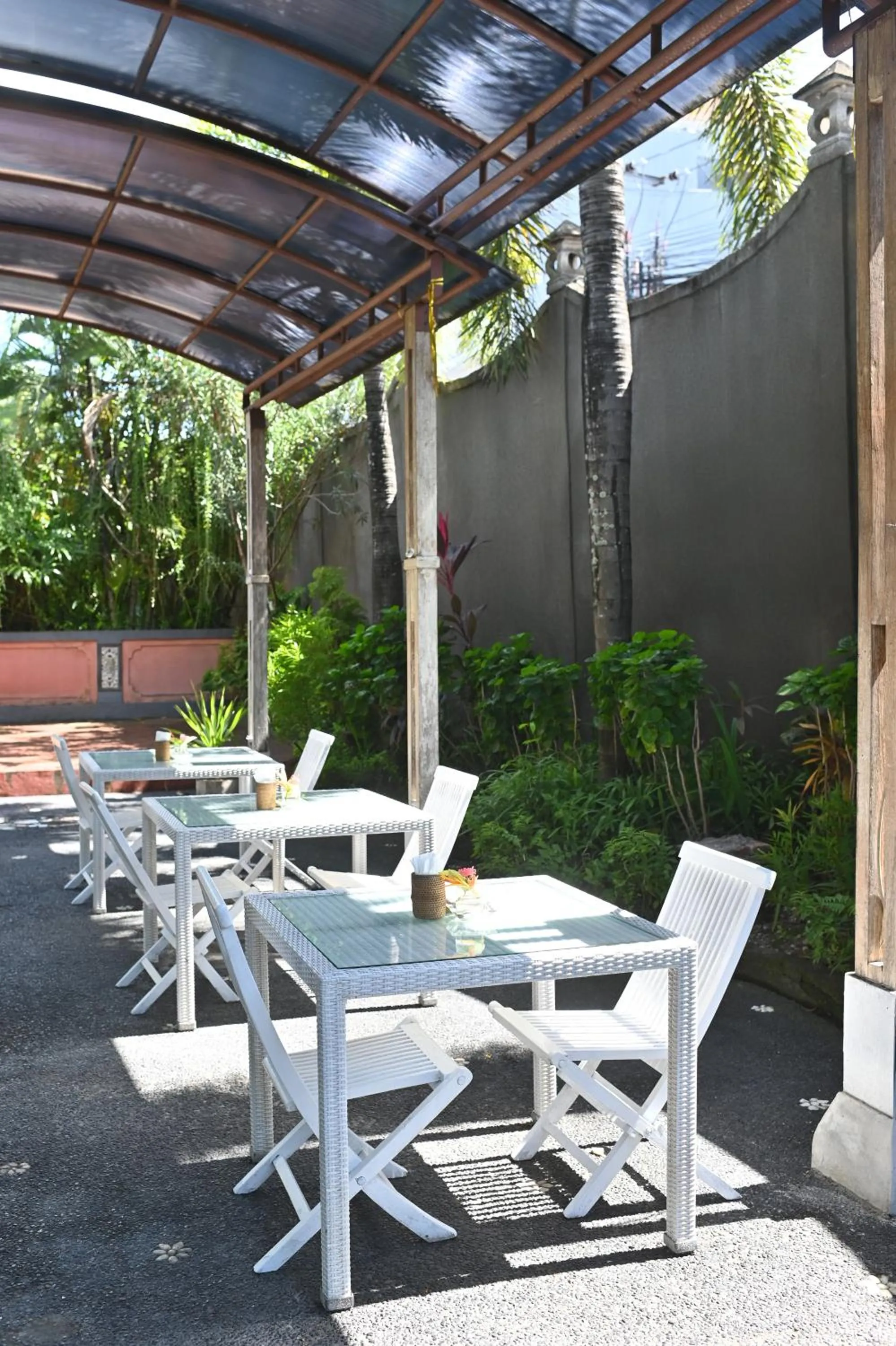 Restaurant/places to eat in Puri Dewa Bharata Hotel & Villas