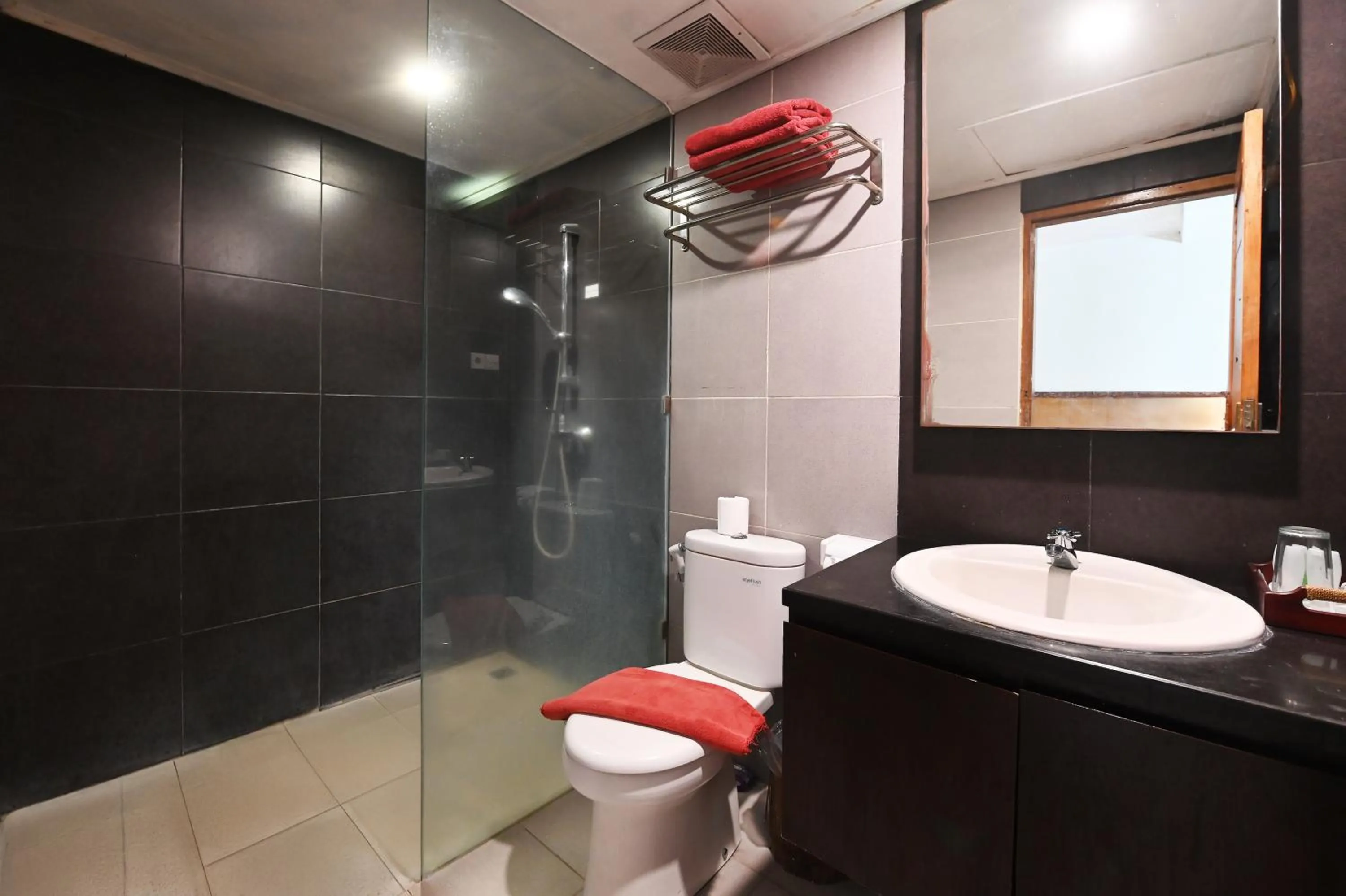 Bathroom in Puri Dewa Bharata Hotel & Villas