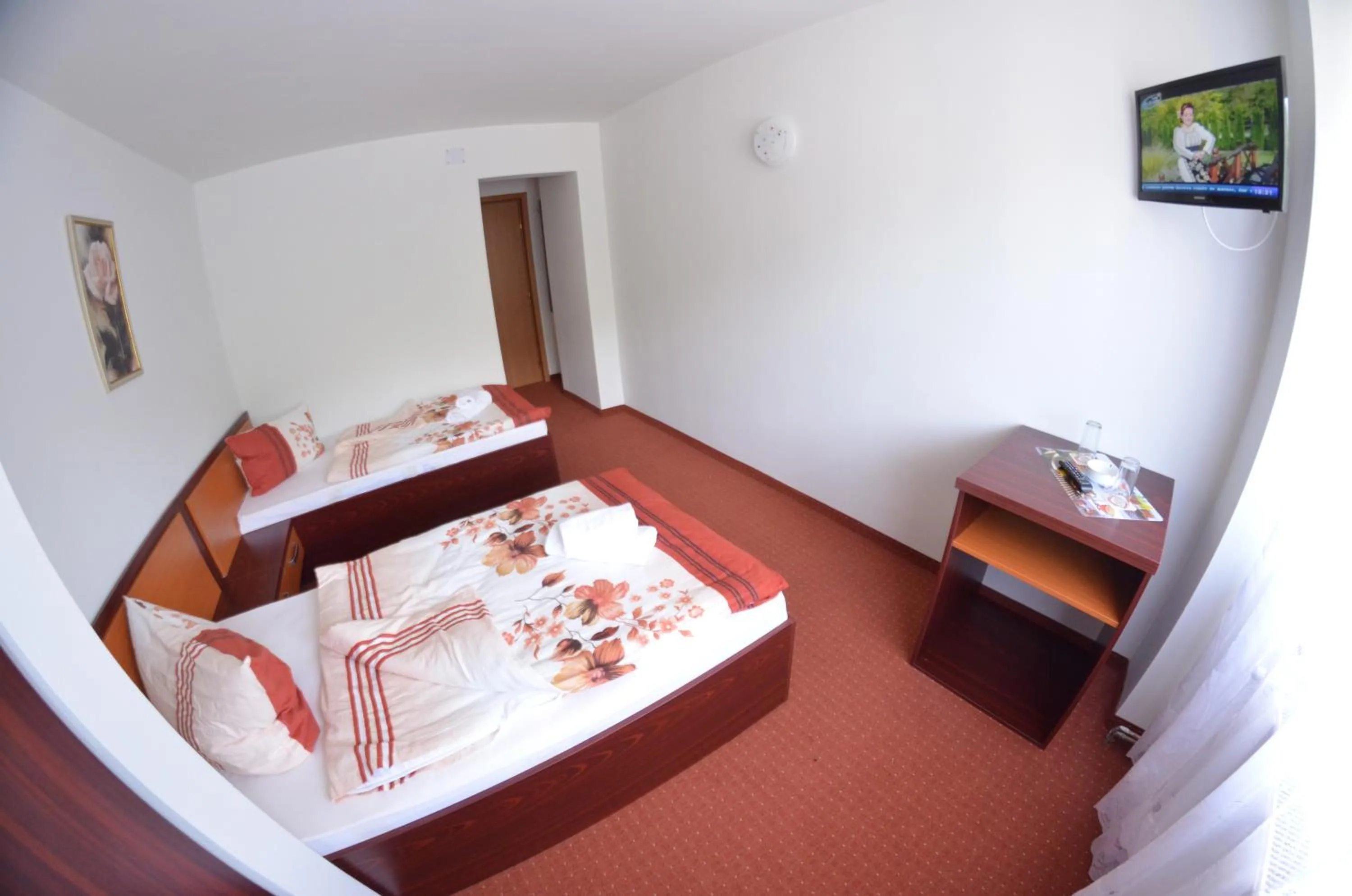 Photo of the whole room, Bed in Hotel Le Baron