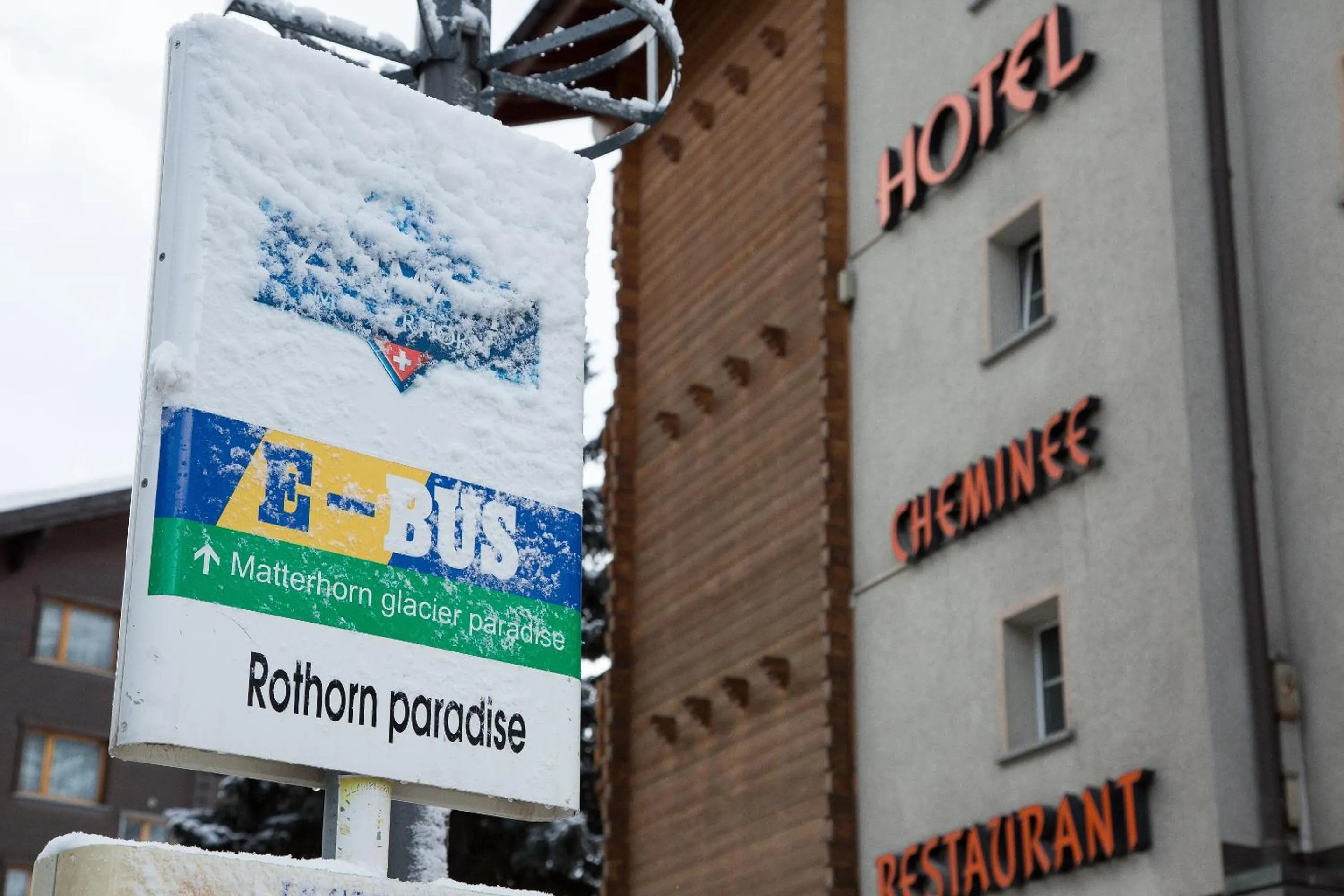 Facade/entrance in Hotel Cheminee
