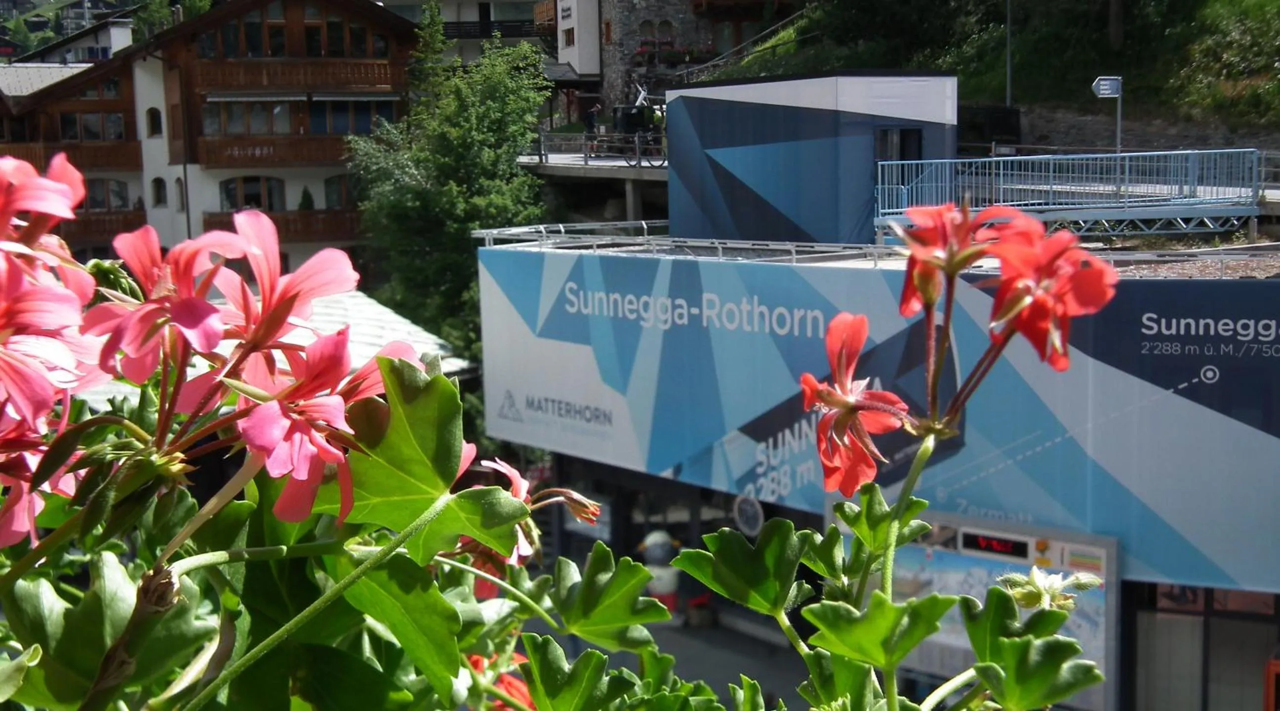 Day in Hotel Cheminee