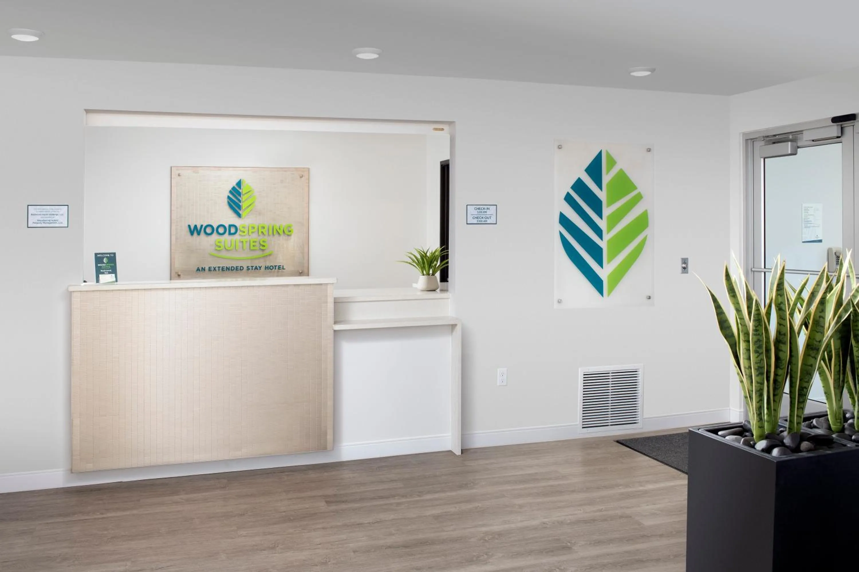 Lobby or reception in WoodSpring Suites Seattle Redmond