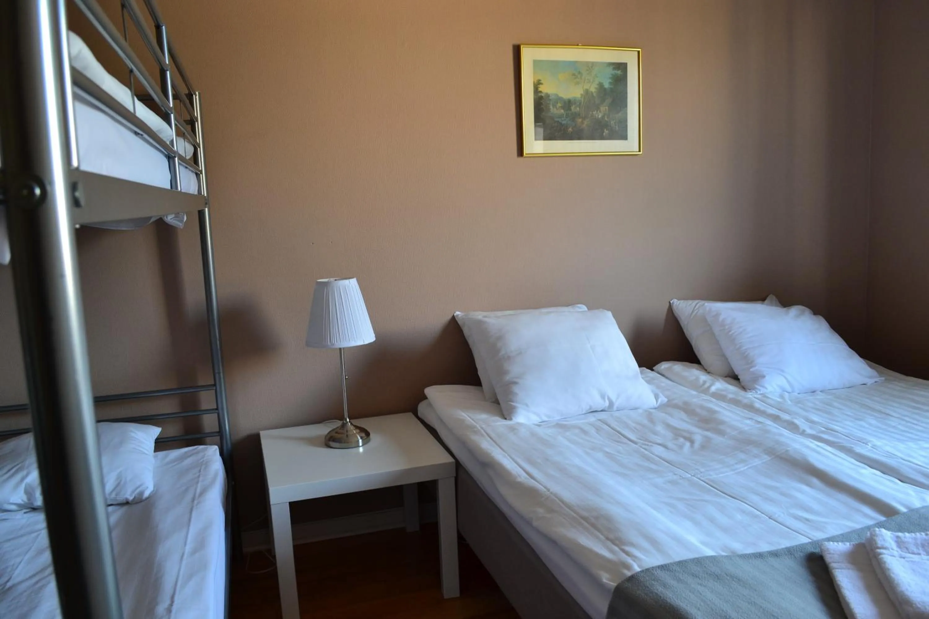 Bed in Hotell Skinnargården