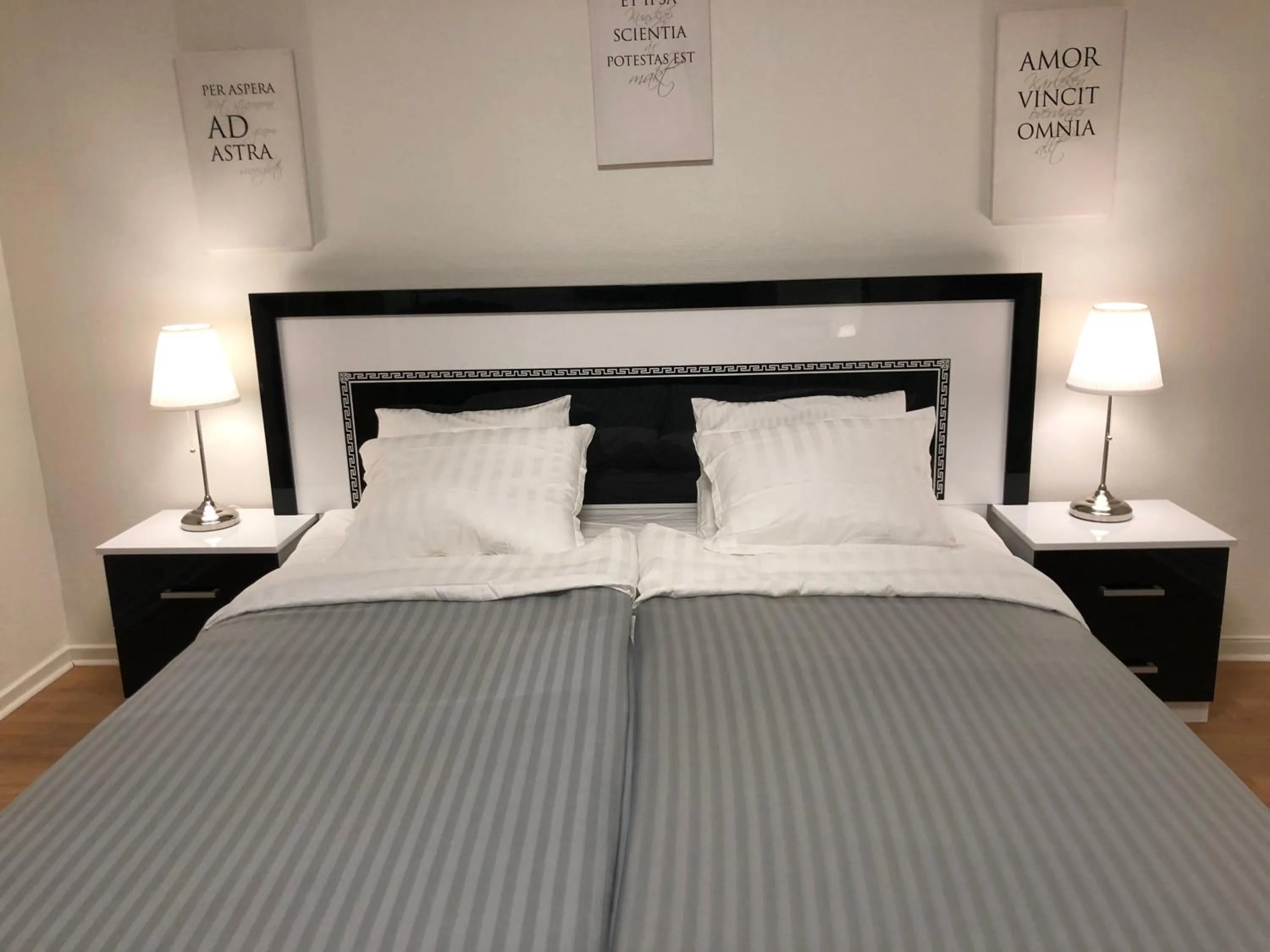 Bed in Hotell Skinnargården