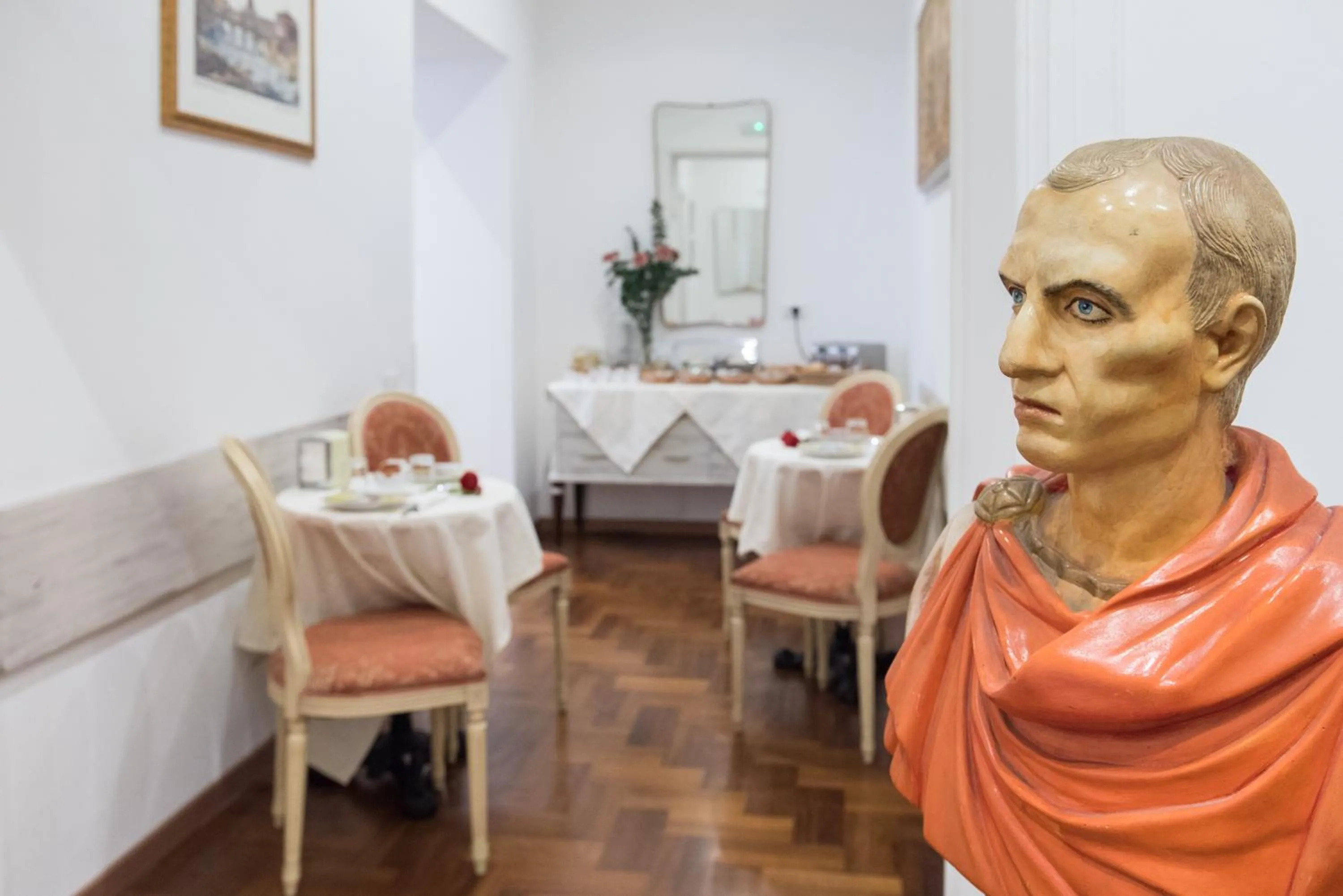 Buffet breakfast in Domus Giulia