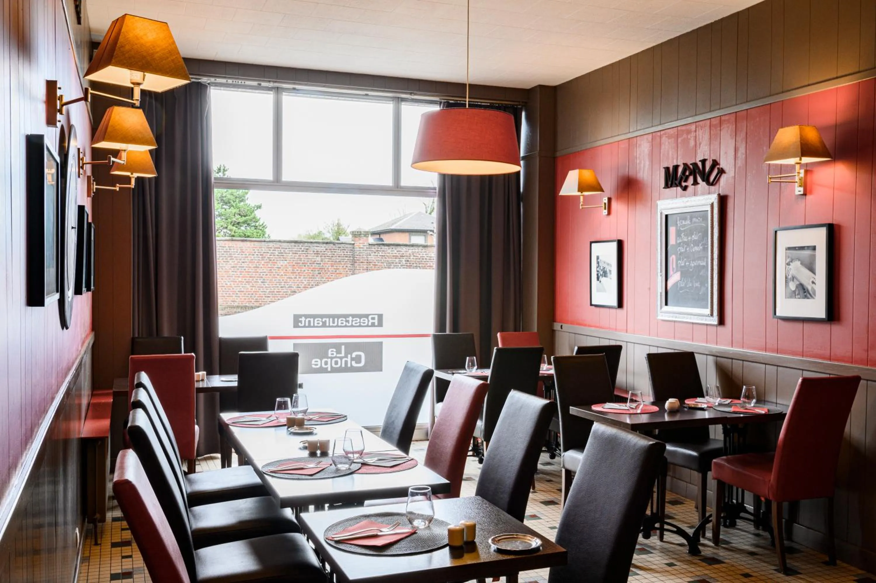 Restaurant/places to eat in Hotel La Chope