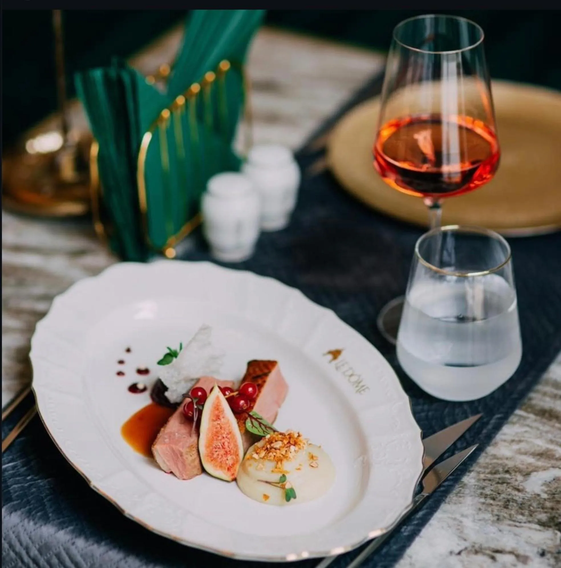 Restaurant/places to eat in NF Palace Old City Bucharest