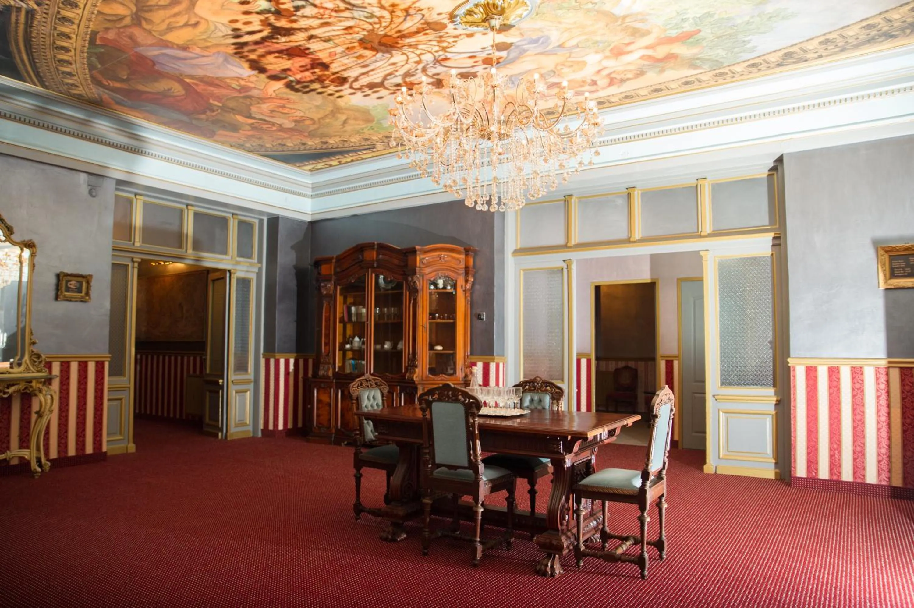 Lobby or reception in NF Palace Old City Bucharest