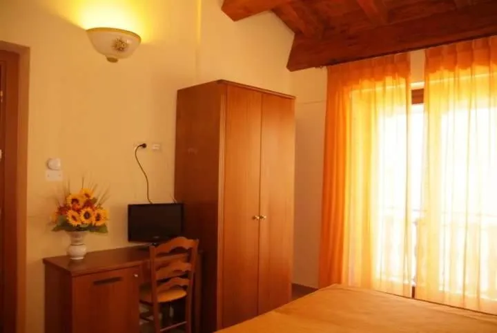 Photo of the whole room in Ginepro d'Abruzzo